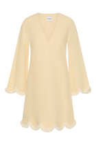  Essie Kaftan