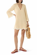  Essie Kaftan