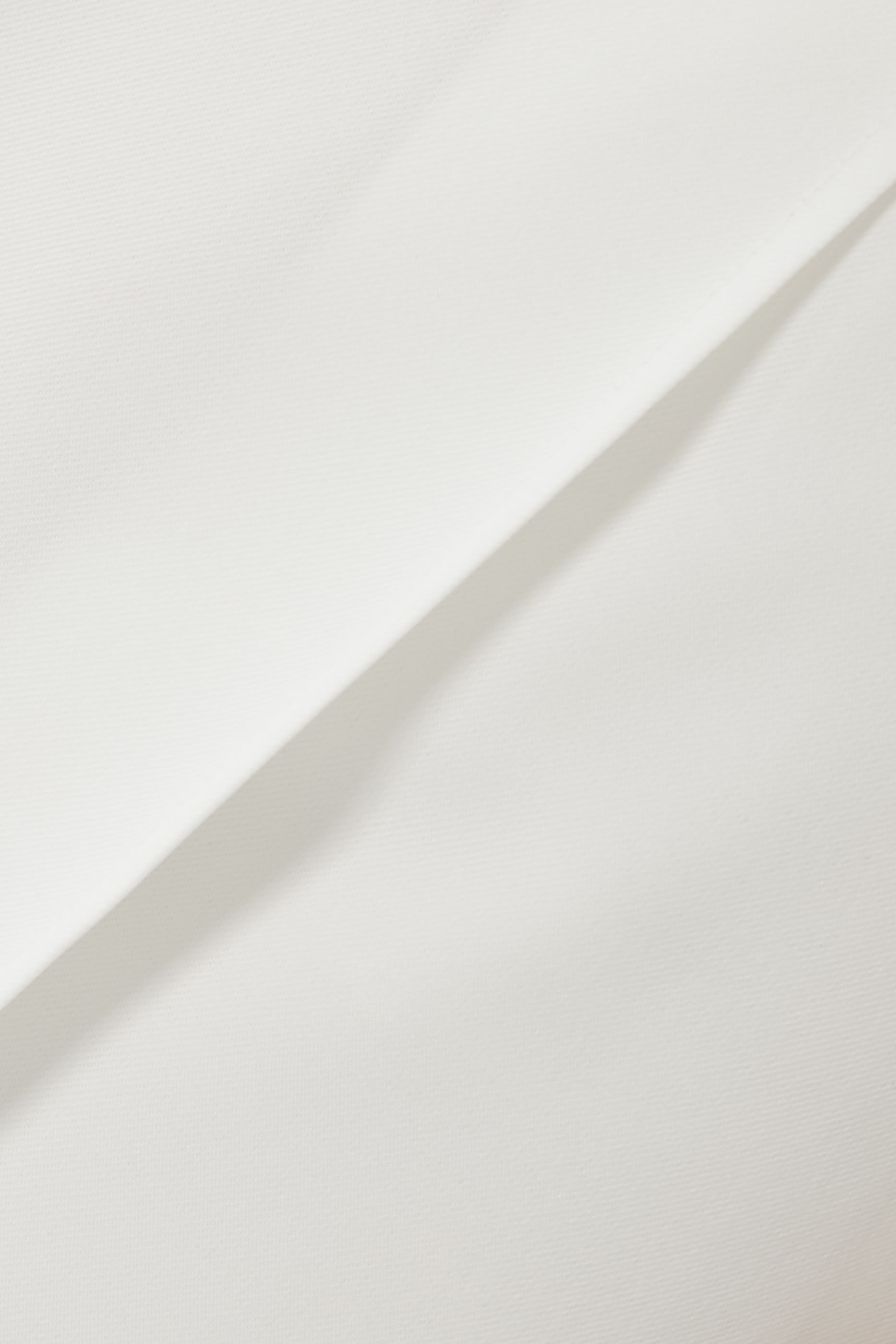 بنطال بطيات عميقة