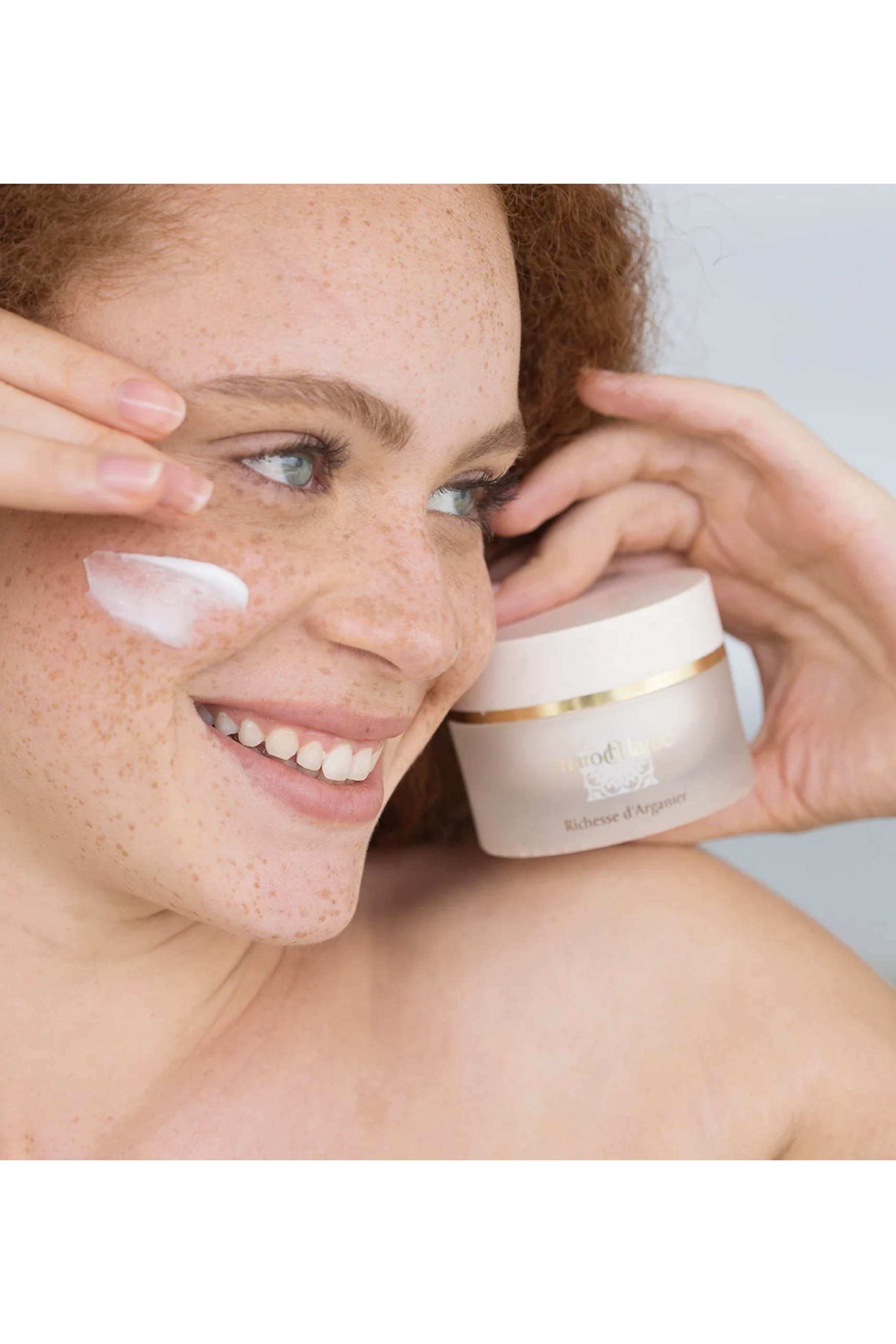 كريم ريشيس دارجانييه لتغذية الوجه