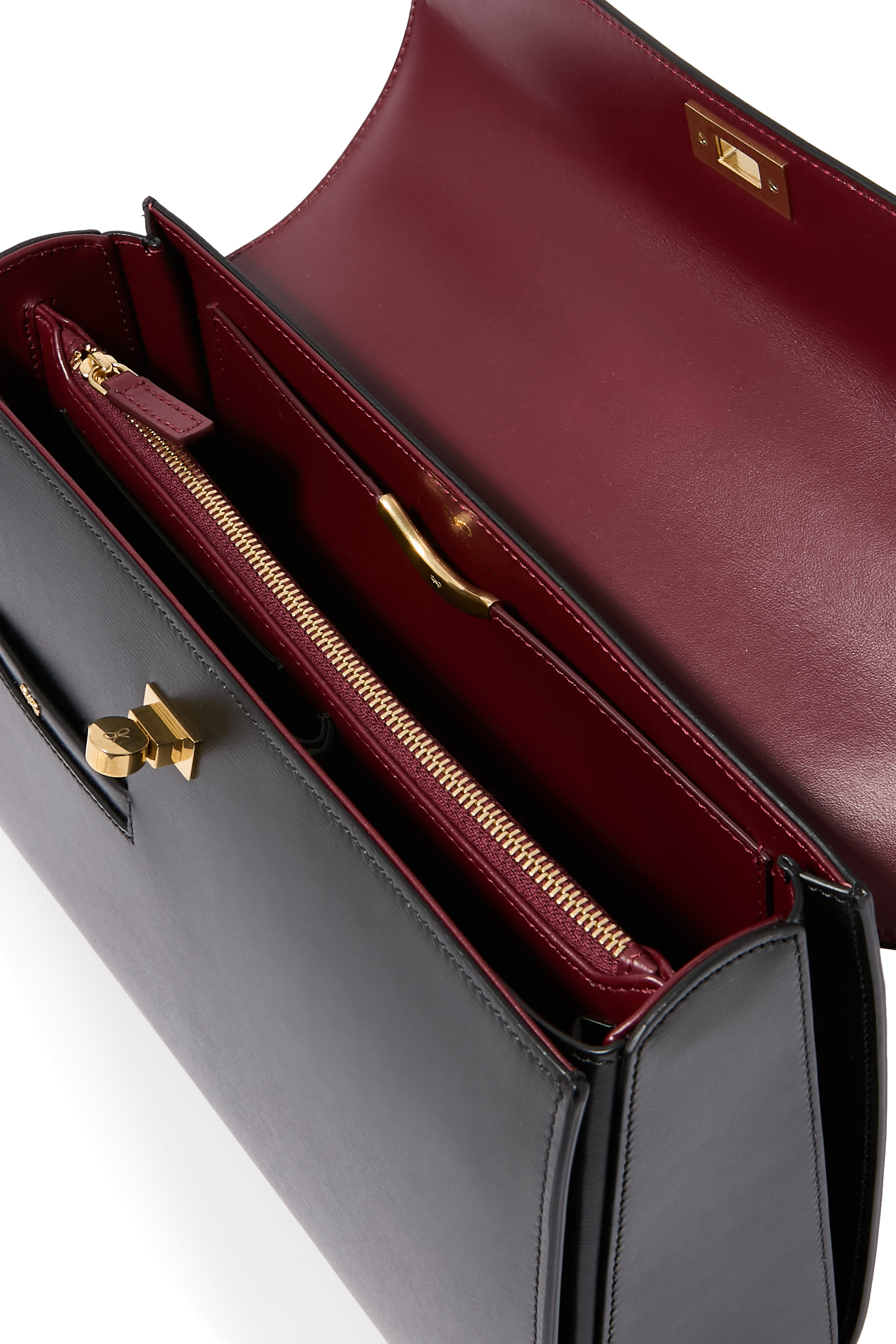 حقيبة مورتمر بيد علوية