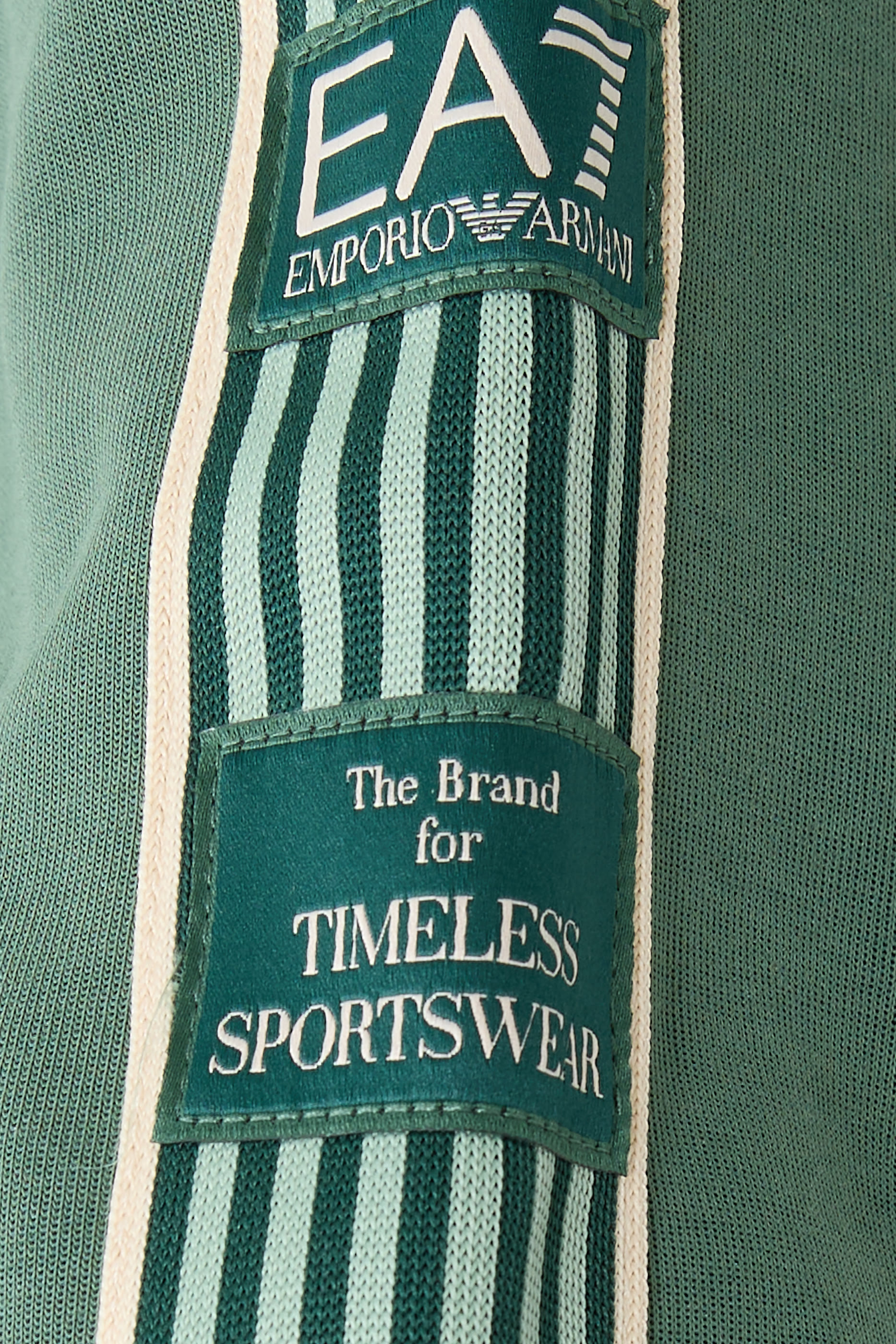 هودي بشعار الماركة