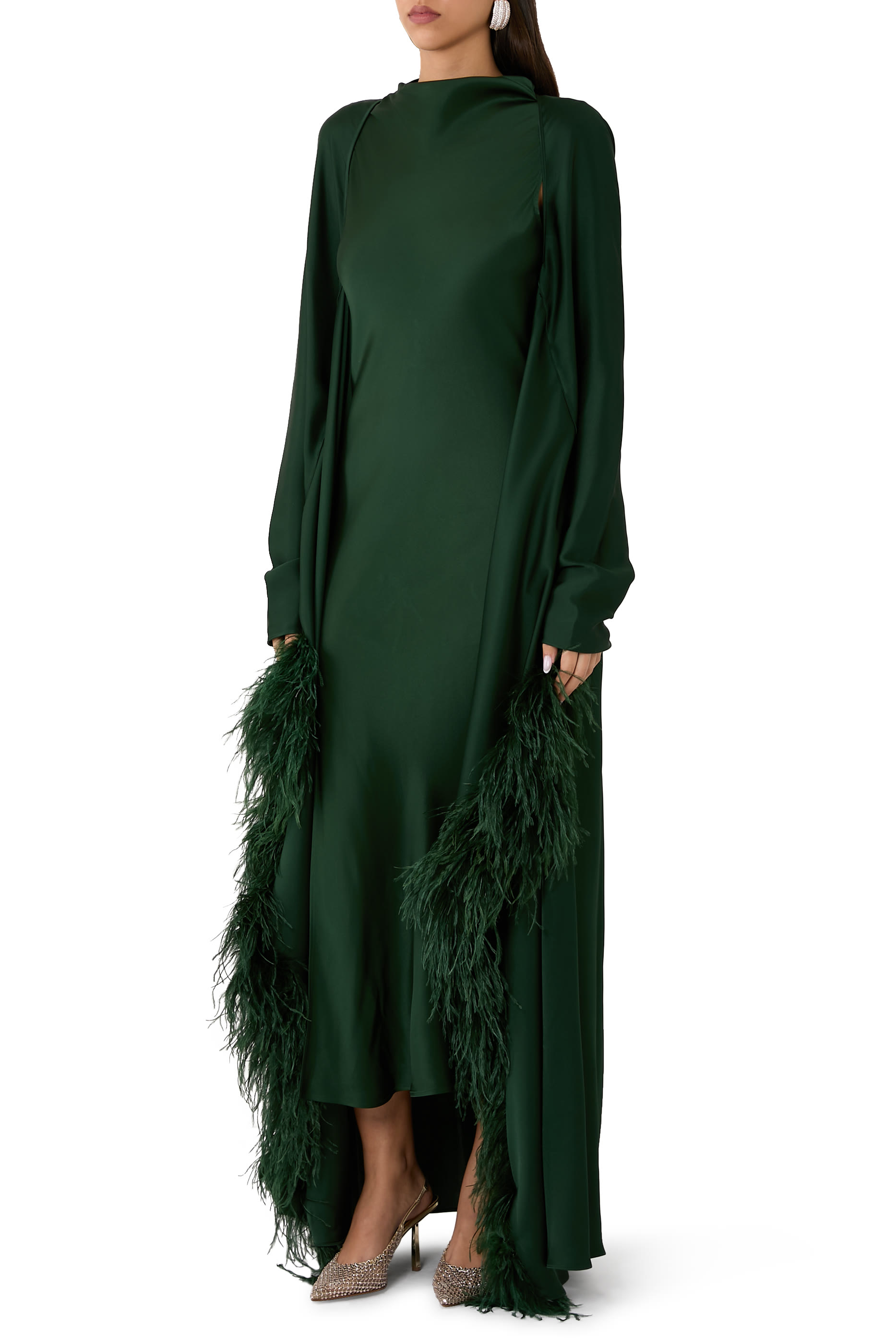 قفطان ستان بأكمام طويلة وحافة بالريش