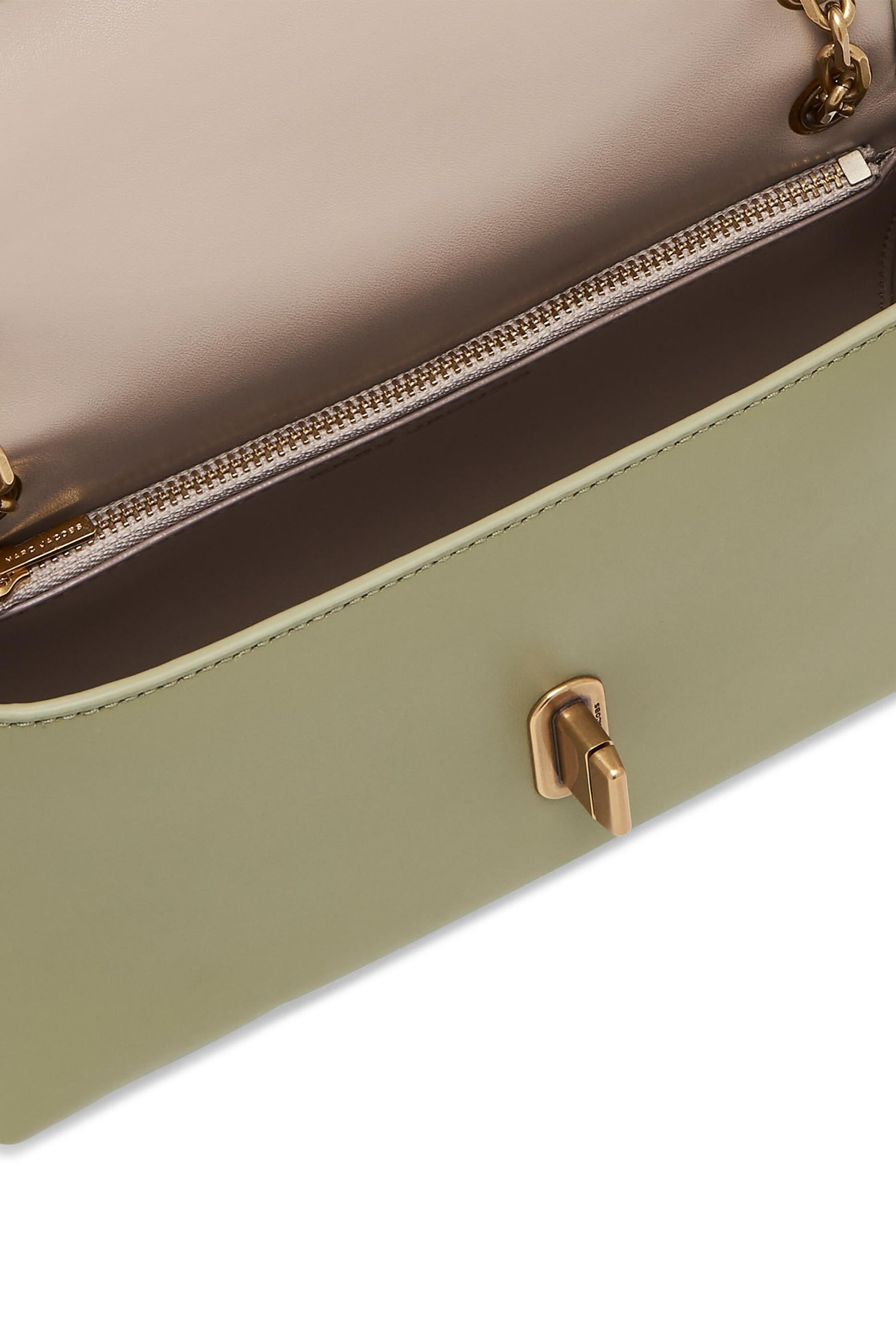 حقيبة دوال صغيرة بحمالة سلسلة