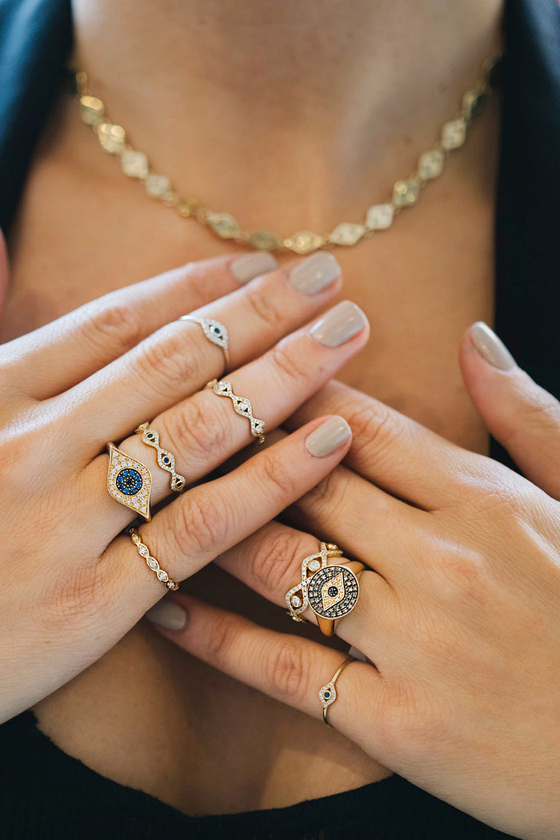 خاتم مرصع بعين الحسود صغيرة