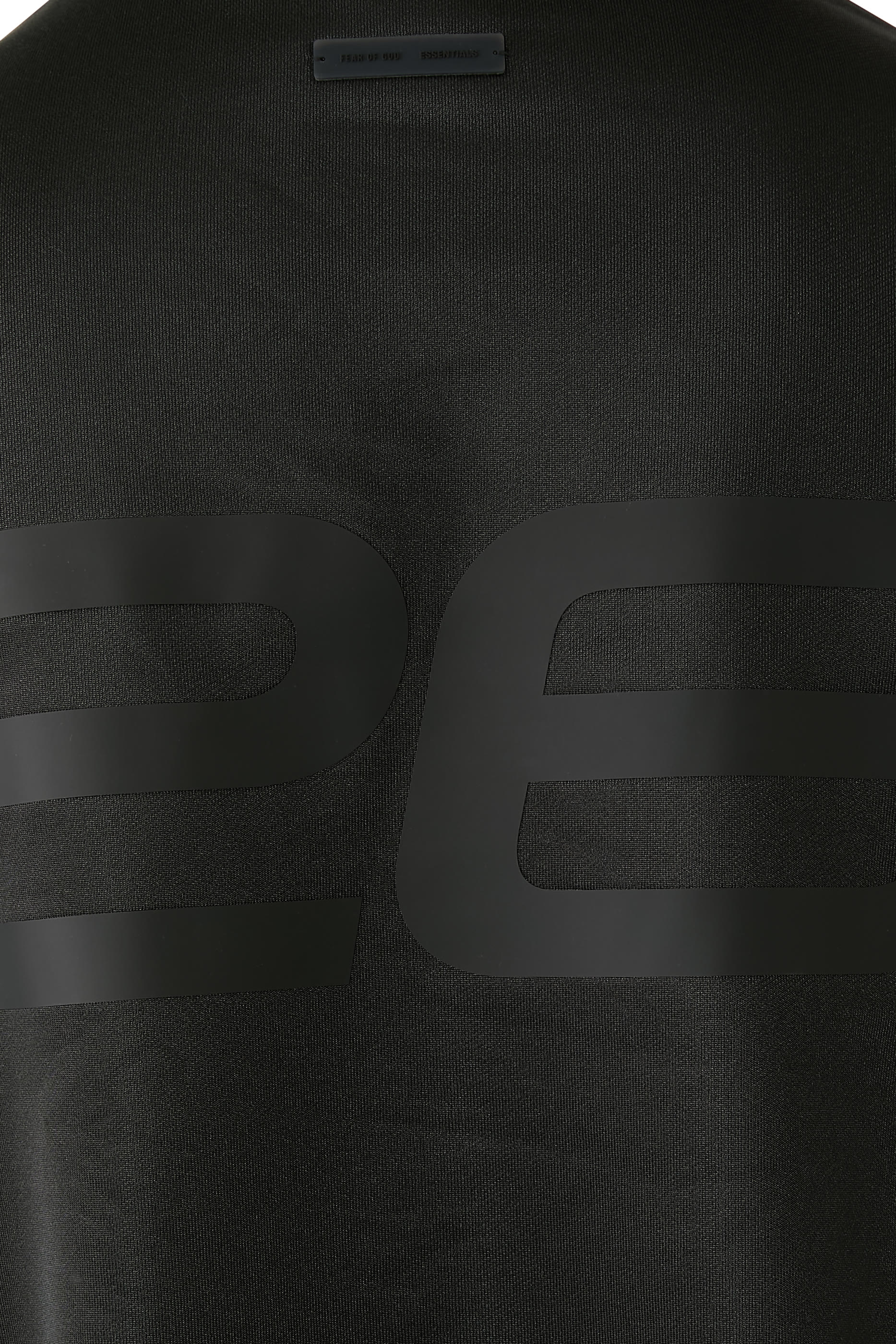 تيشيرت ماسل بتصميم من التسعينات صوف ستان