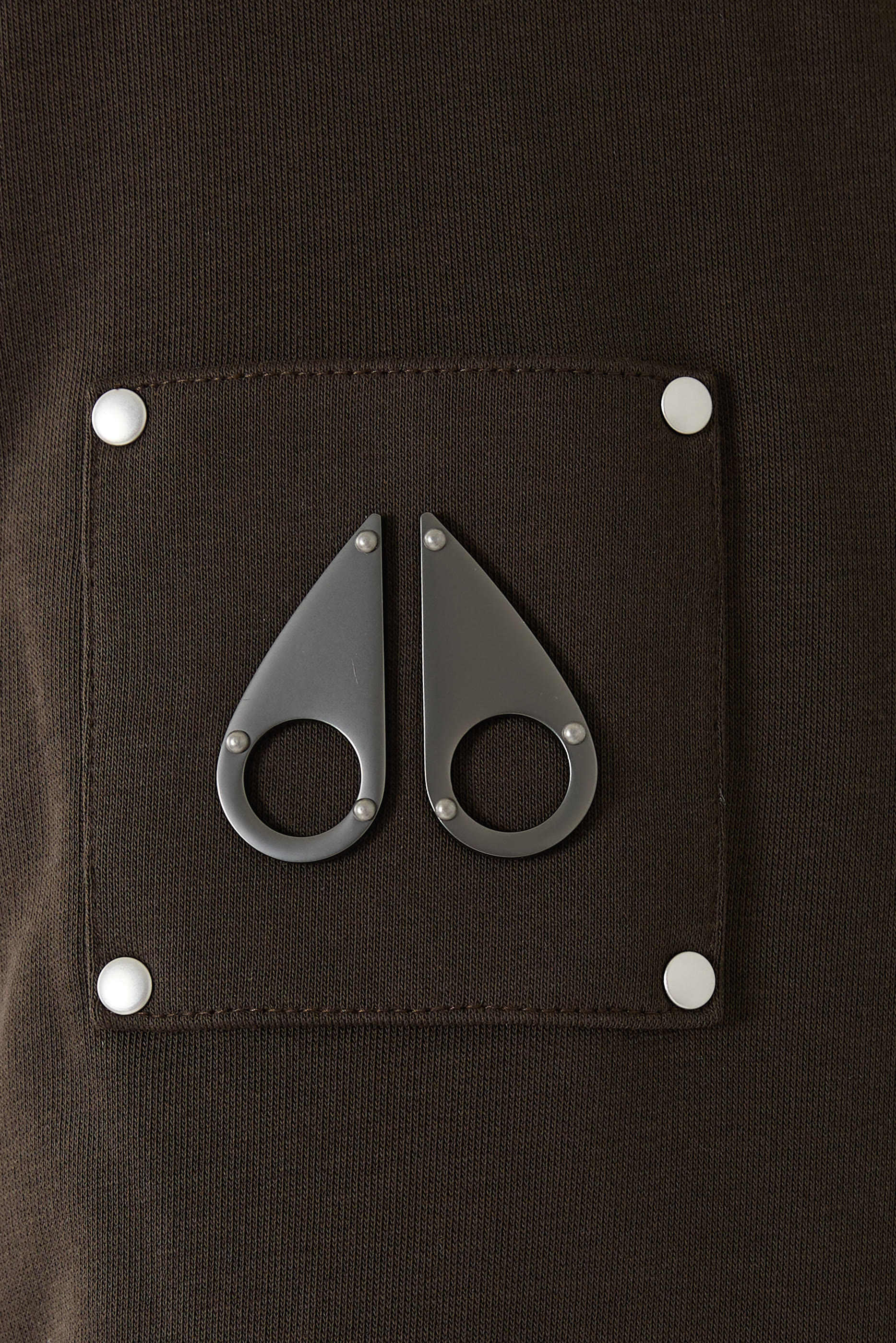 هودي بسحاب وشعار الماركة