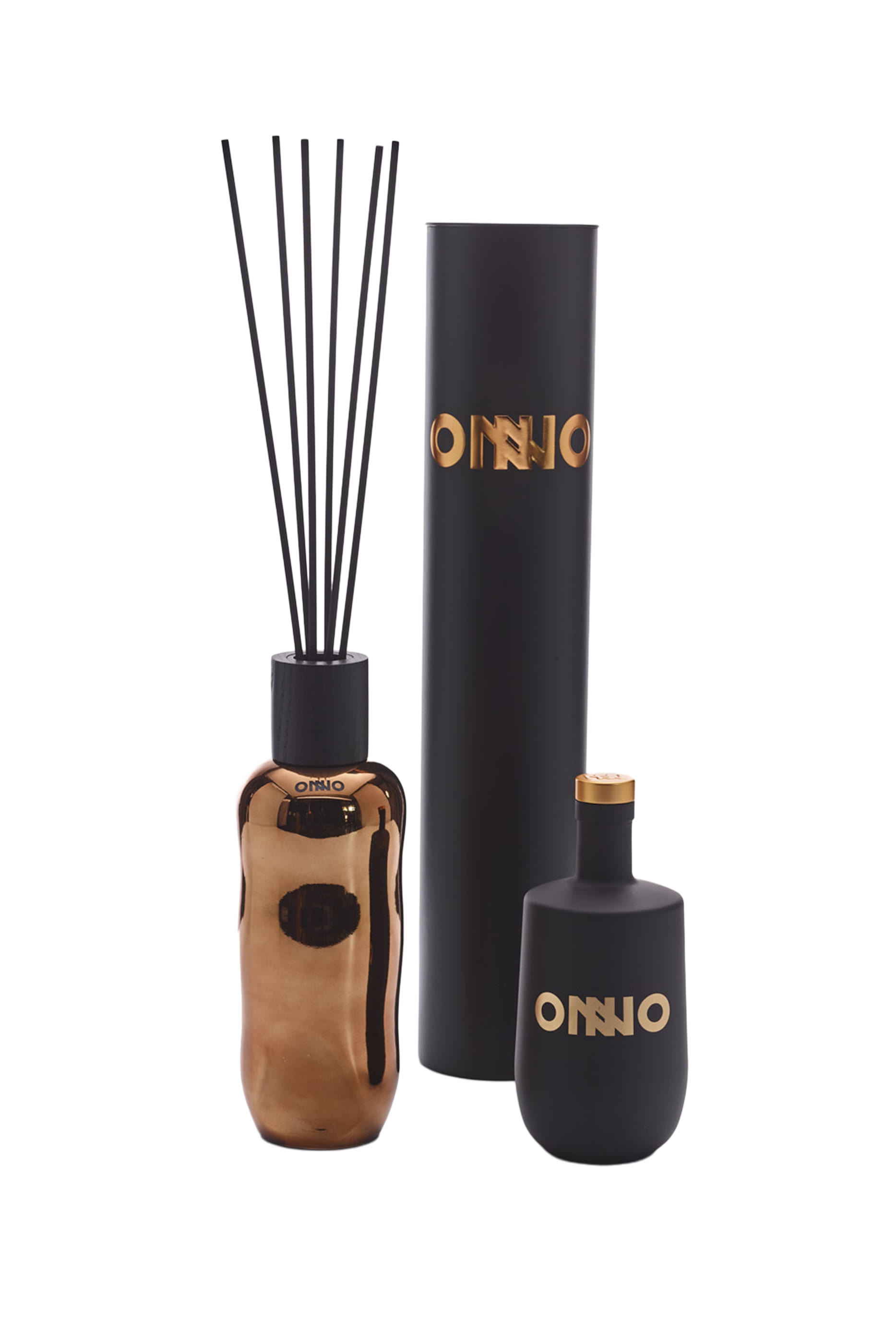 موزع عطر زنزبار كيب في وعاء نحاسي