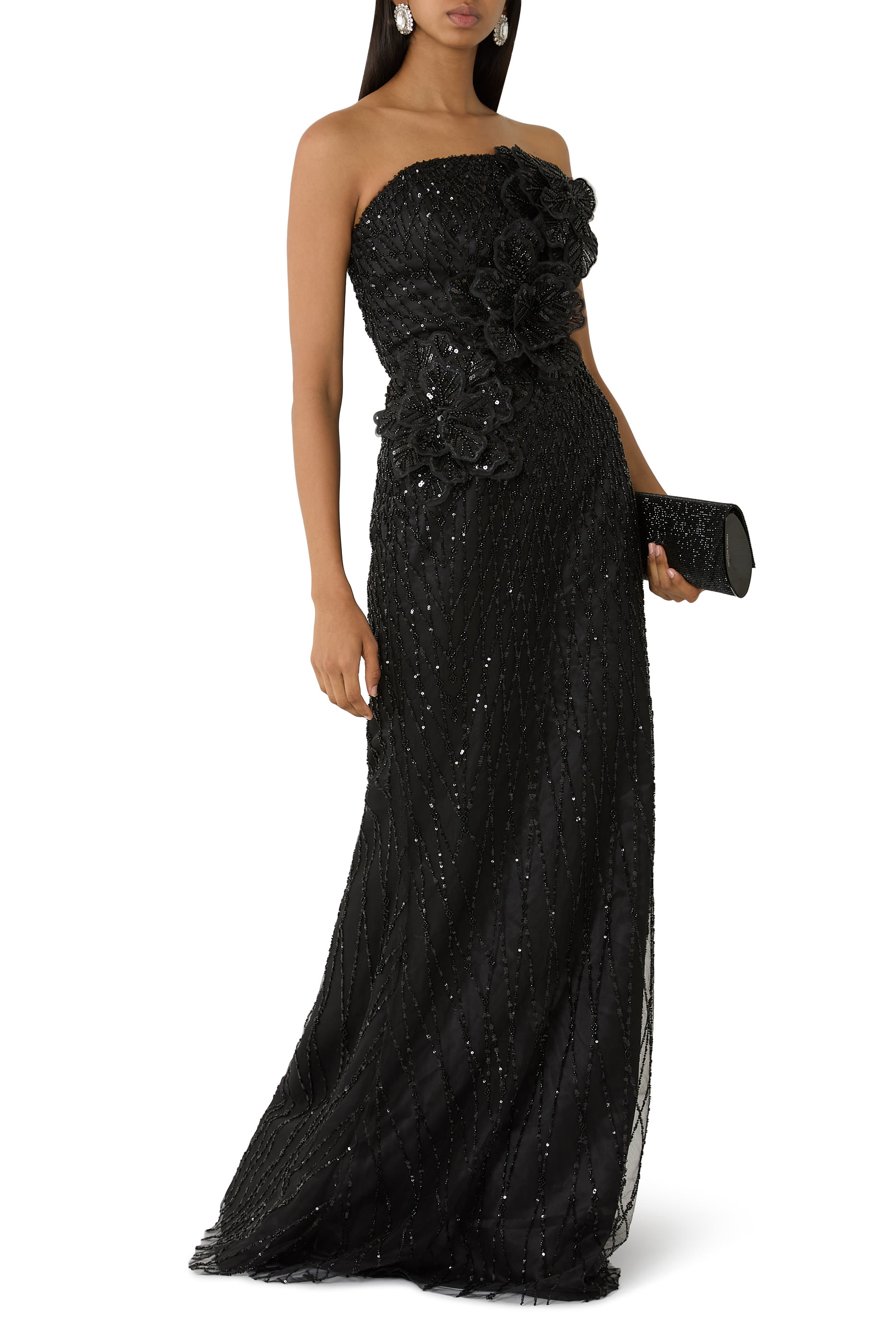 فستان سهرة بلا حمالات