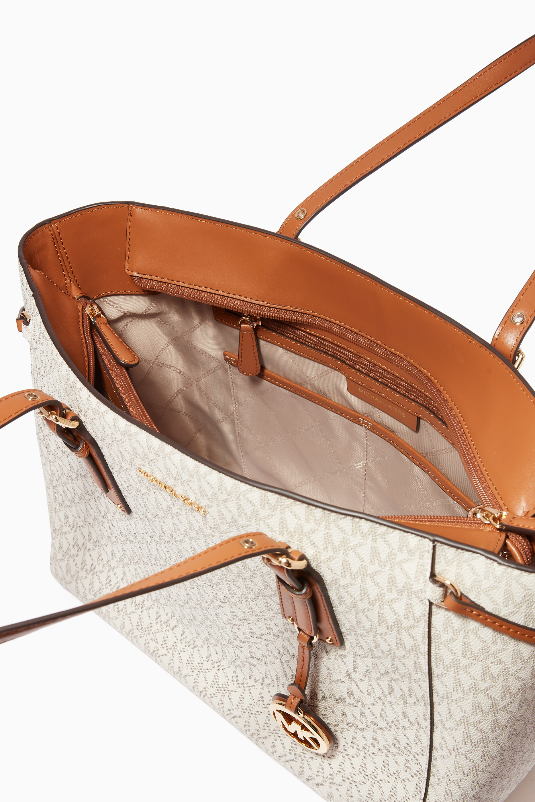 حقيبة يد فوياجر متوسطة الحجم بشعار الماركة