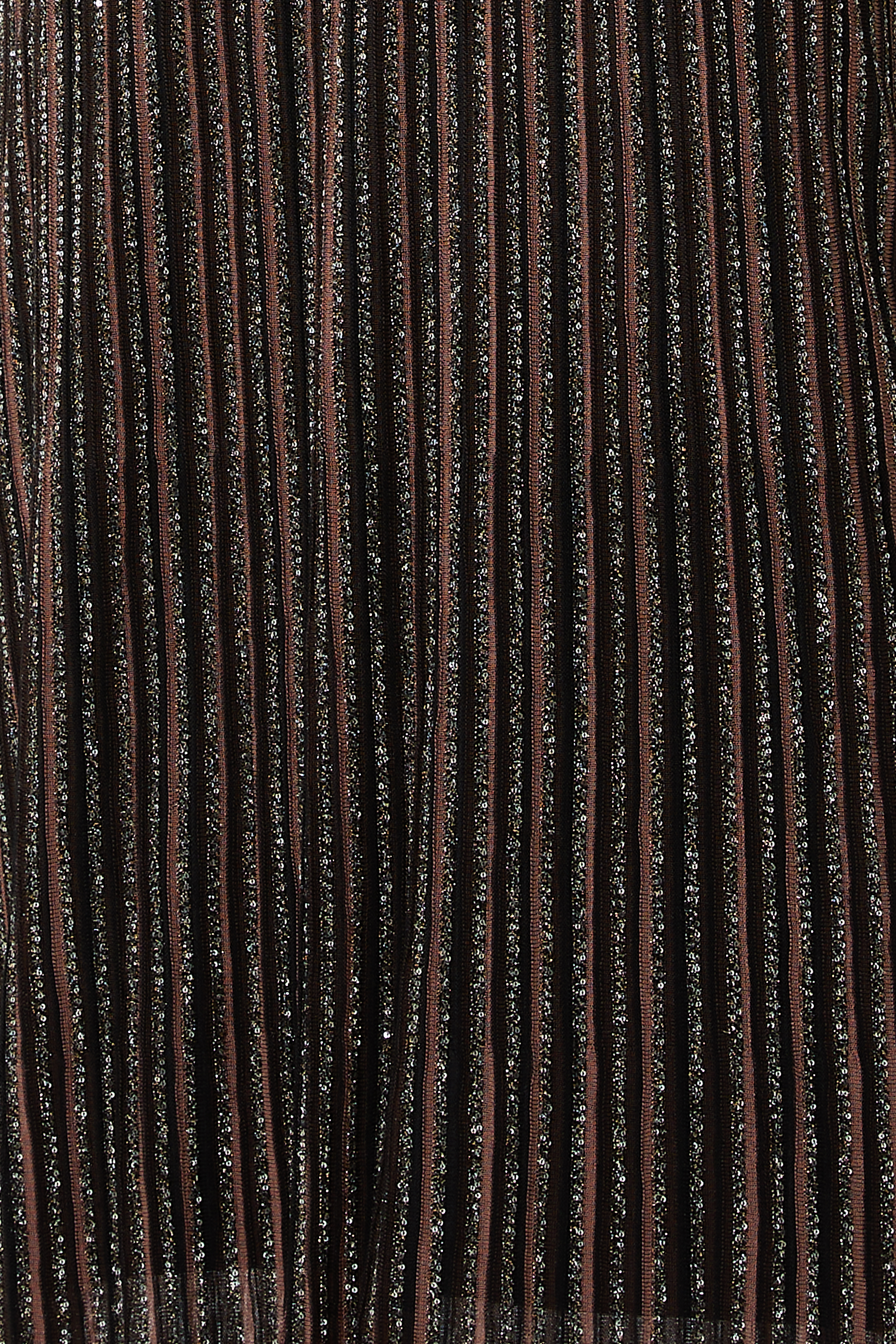 فستان منسوج مطرز جزئيا بترتر