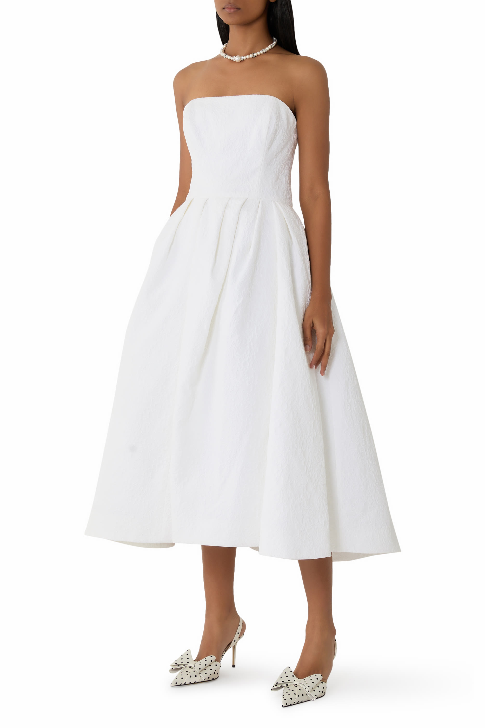 فستان متوسط الطول بلا حمالات بنقشة زهور