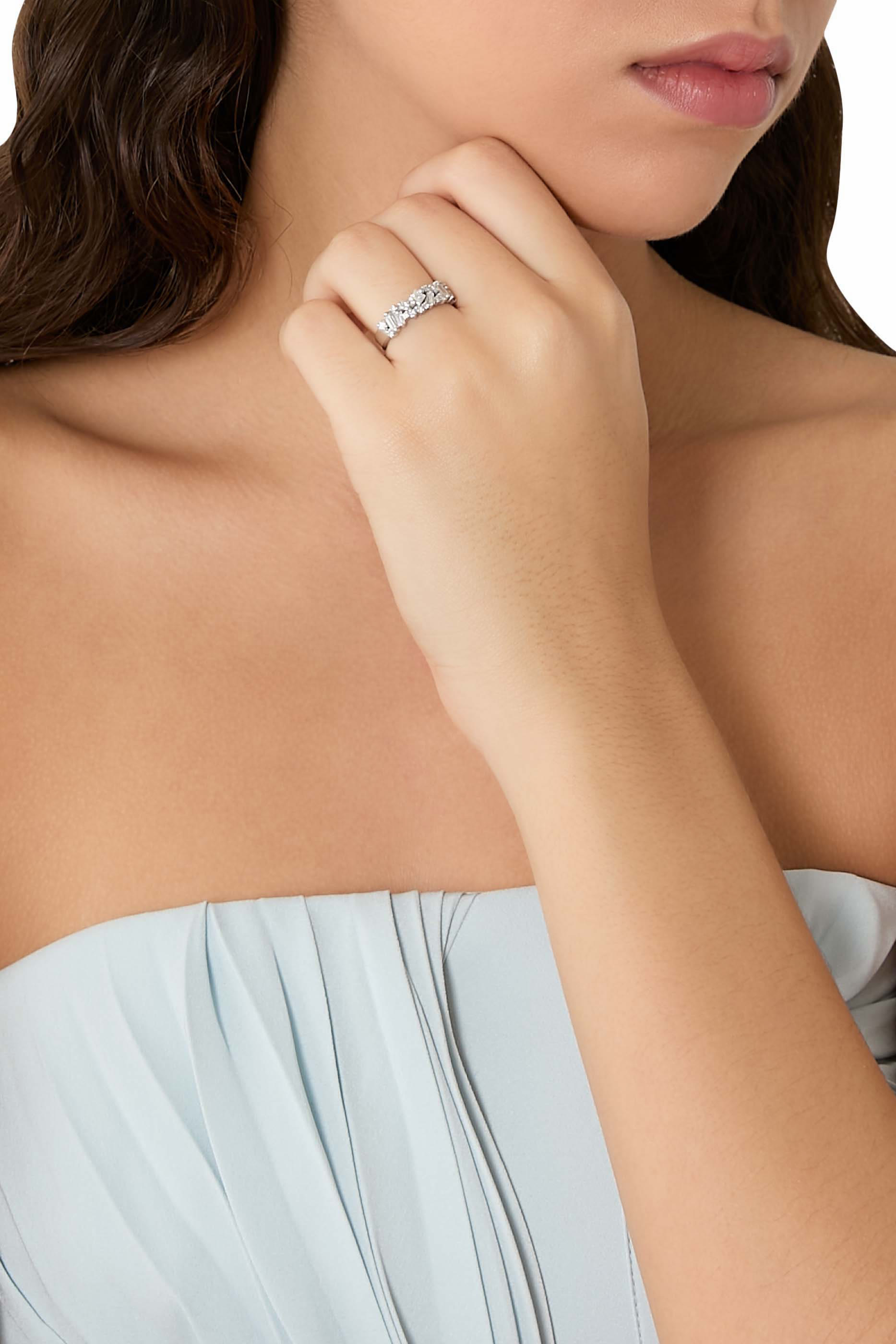 خاتم لافانتازي مرصع بماس، ذهب أبيض عيار 18