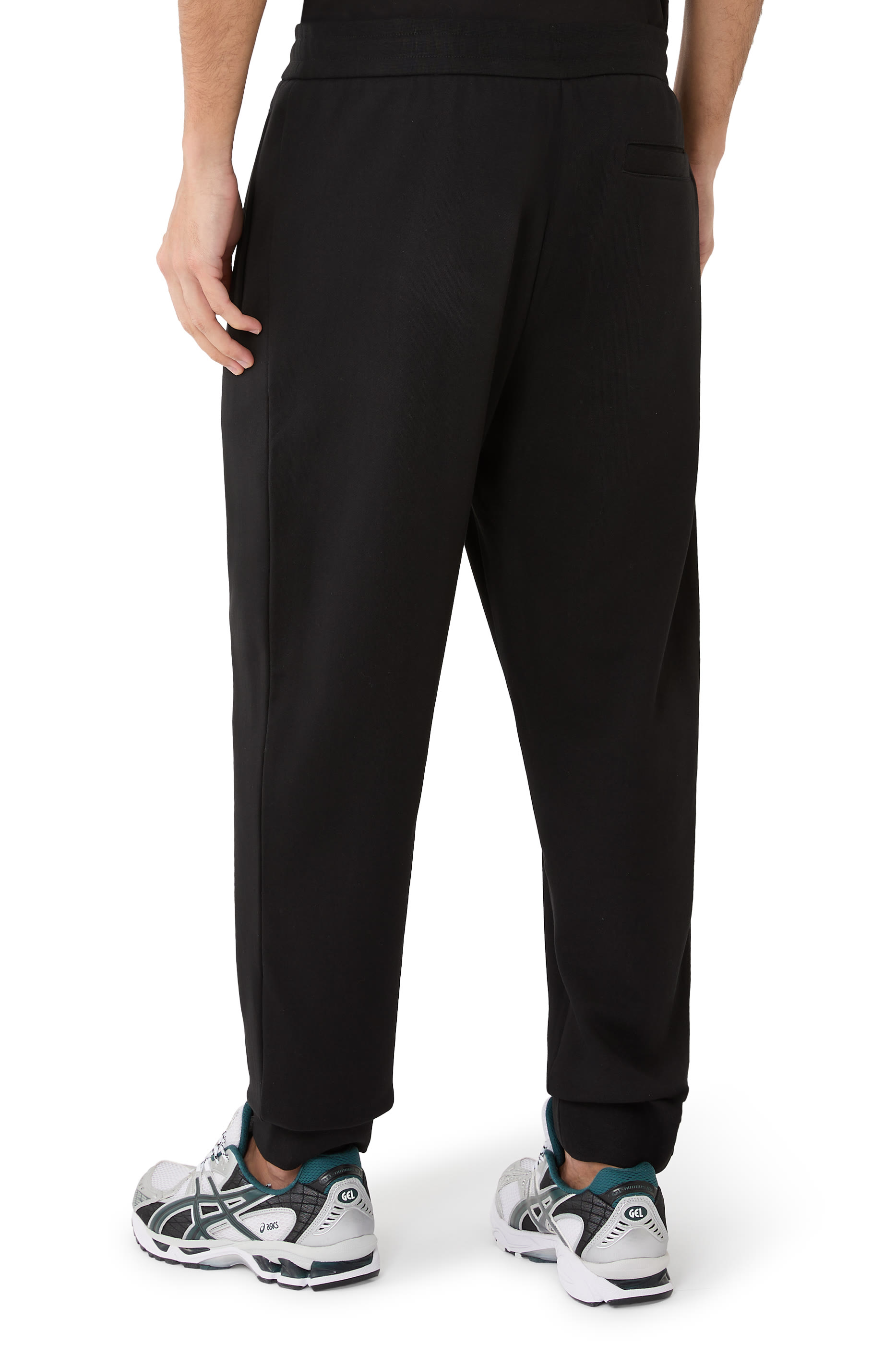 بنطال رياضي بشعار الماركة بلون مماثل