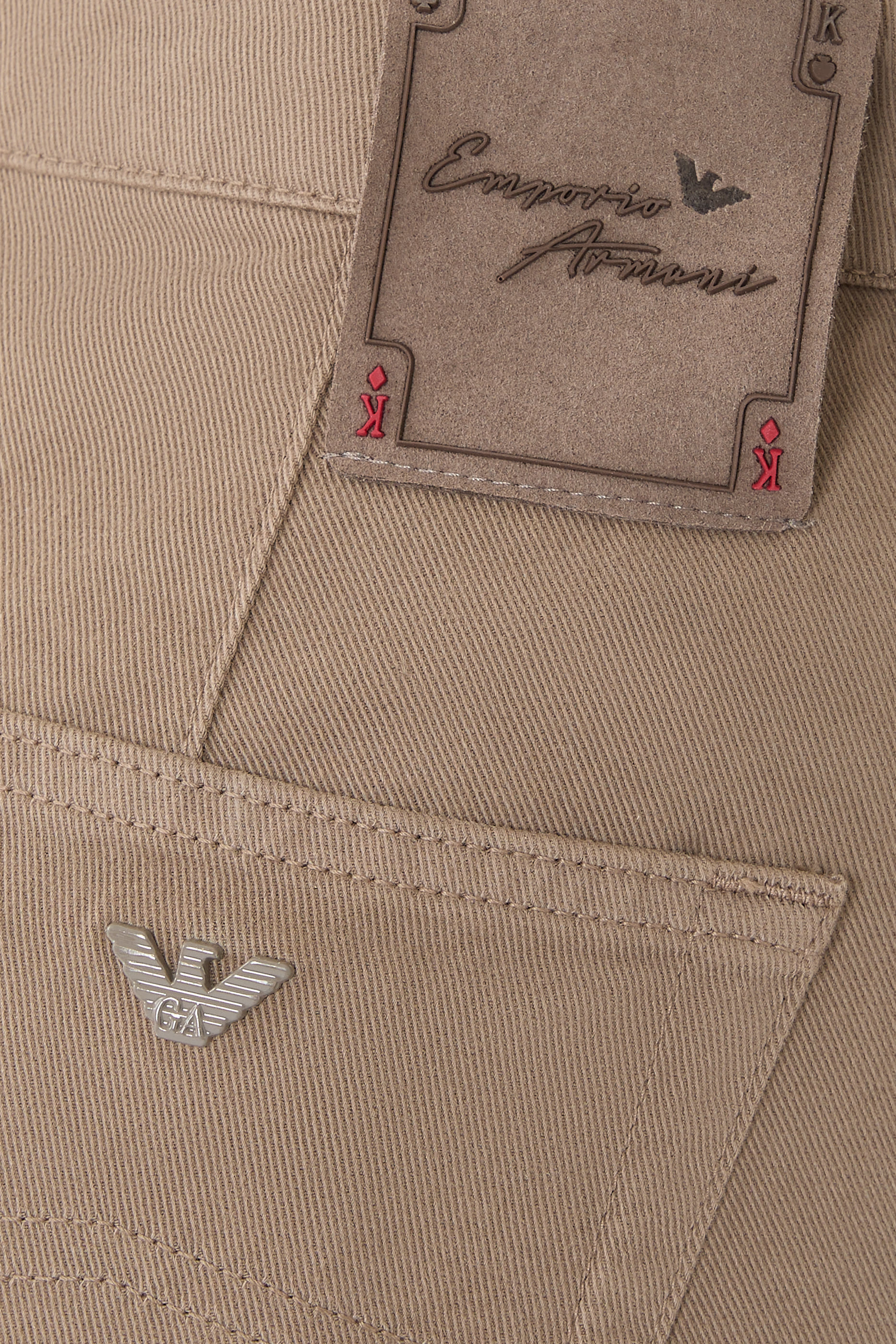 بنطال جينز جاي 33 بقصة ساق واسعة وخصر متوسط الإرتفاع وحافة قصيرة