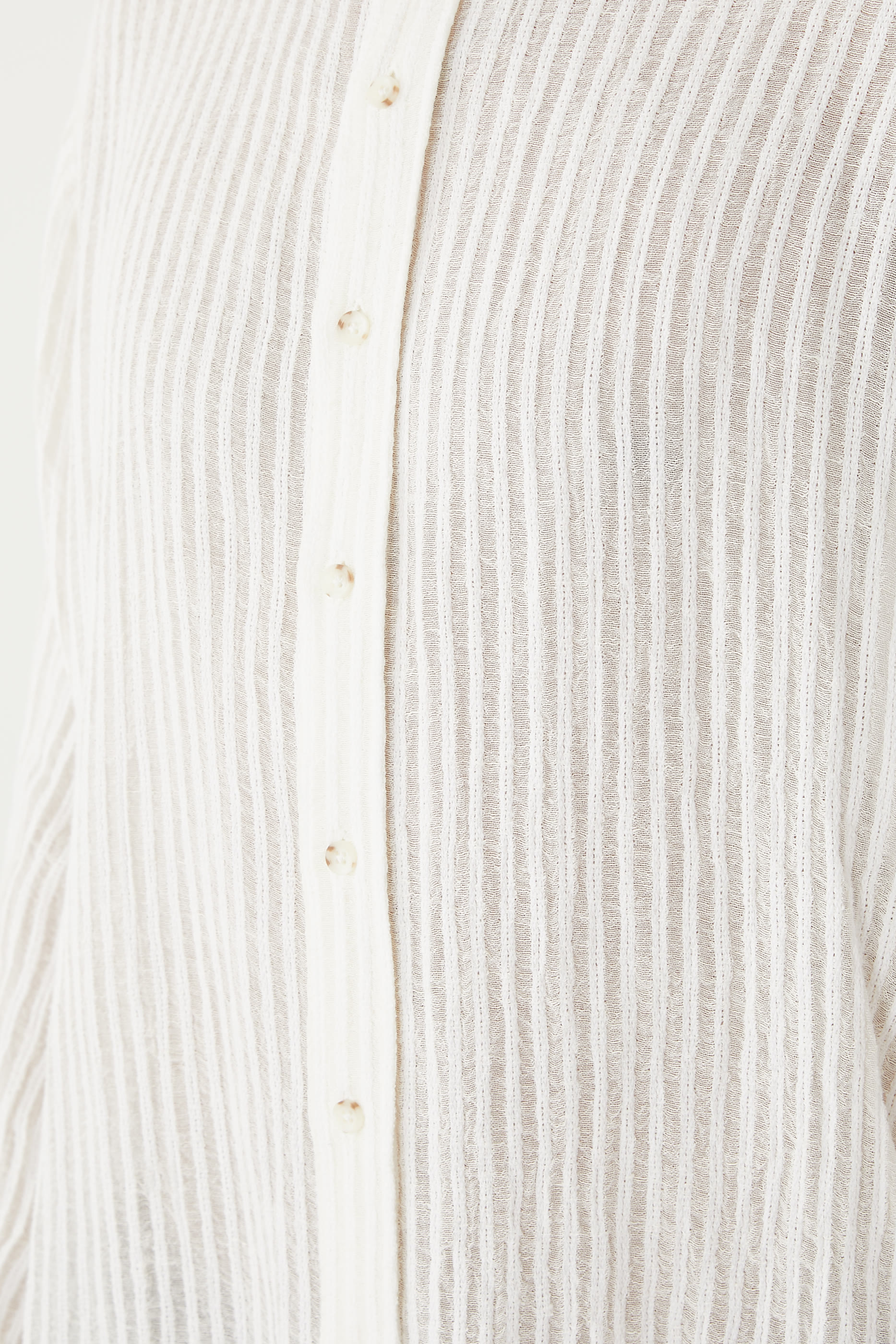 قميص نسيج بارز الملمس