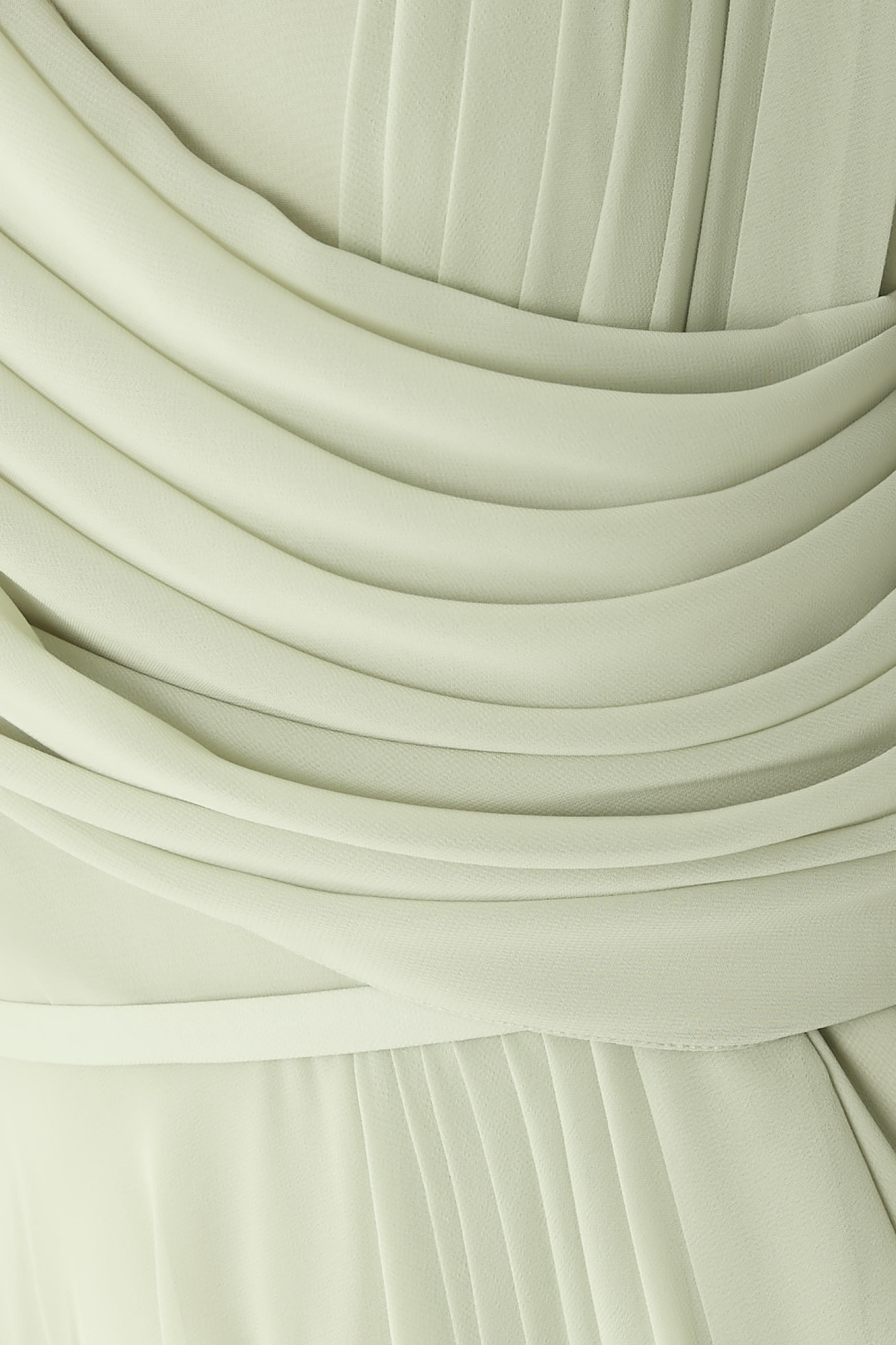 قفطان بياقة على شكل حرف V