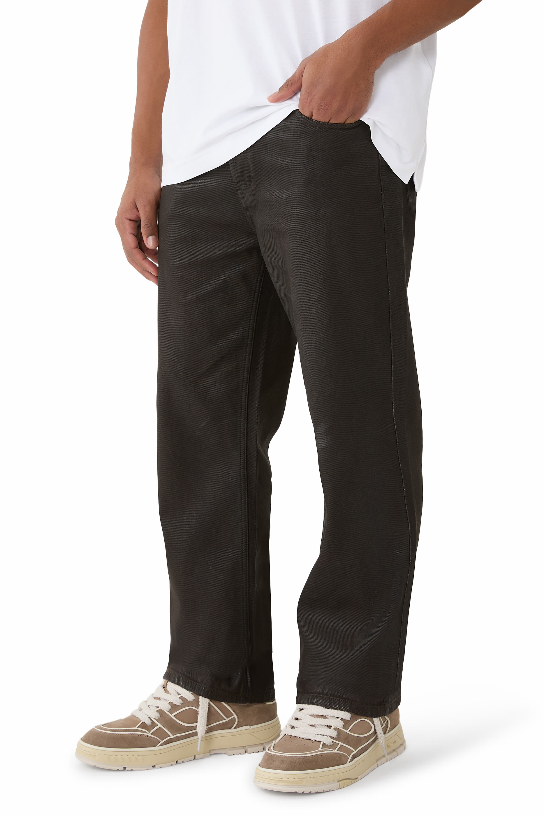 سنيكرز أريا ال او