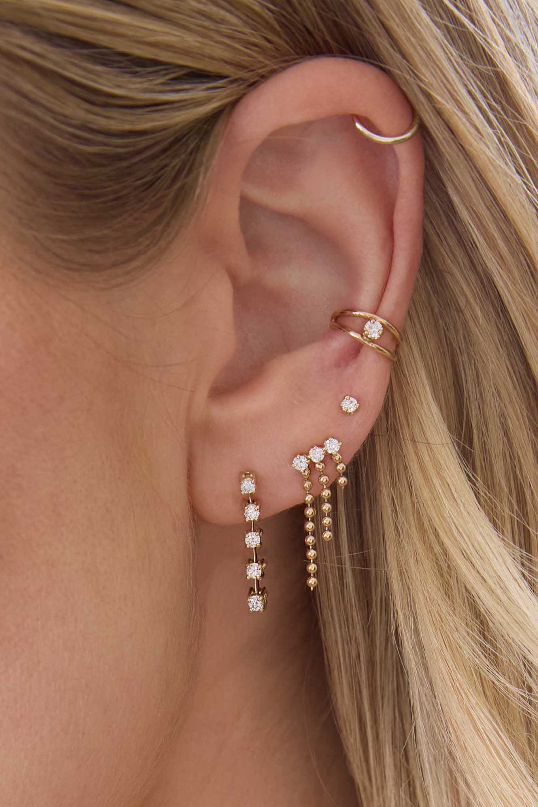 أقراط متدلية بتصميم متدرج مرصعة بماس، ذهب أصفر عيار 14