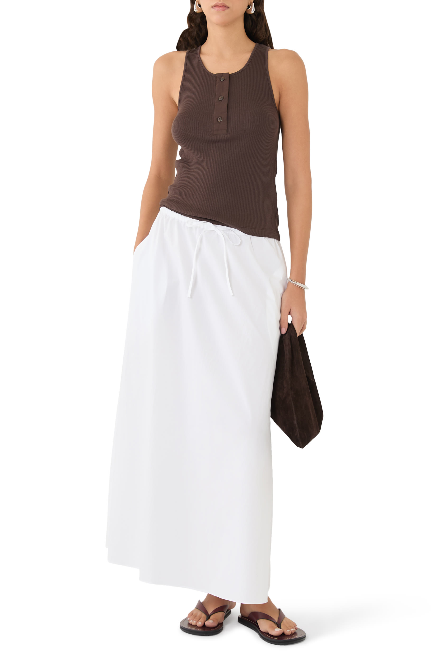 تنورة برباط تضييق