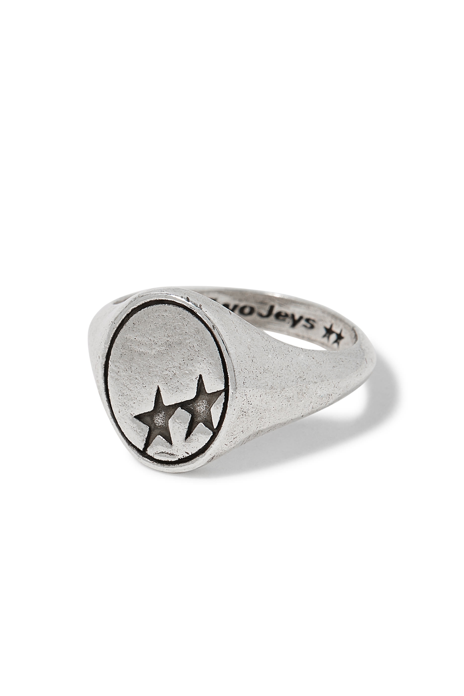 خاتم بتصميم بيضوي