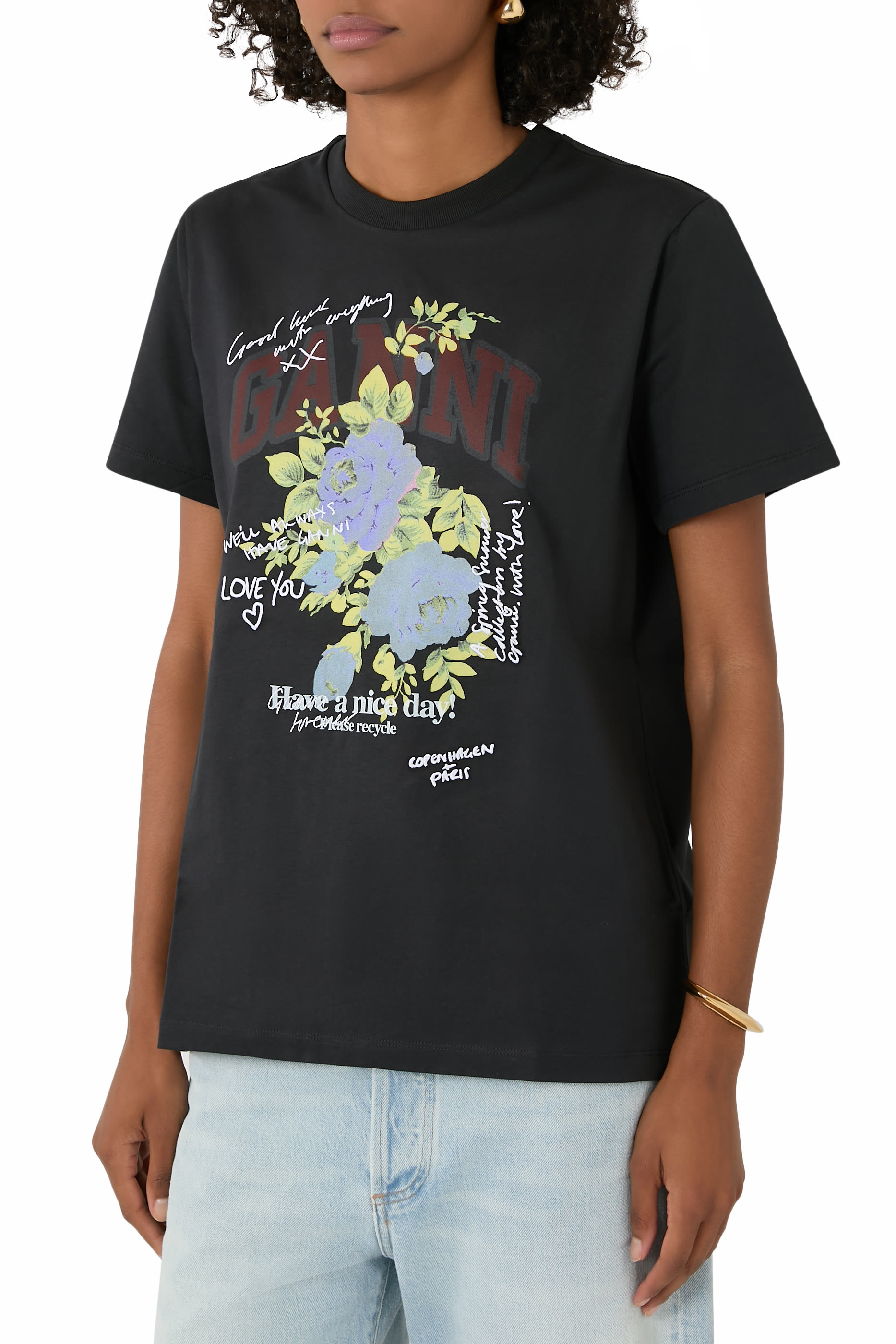 تيشيرت بطبعة ورد