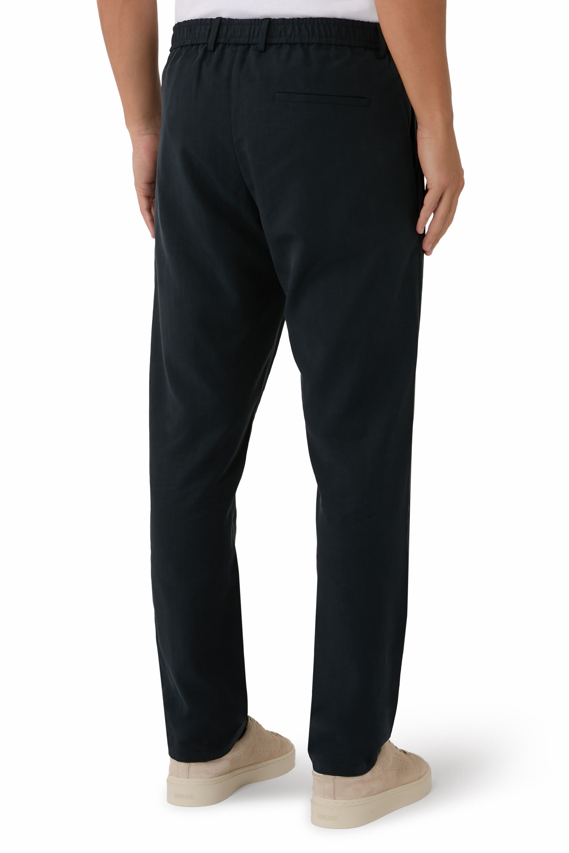 بنطال بقصة ساق مستقيمة