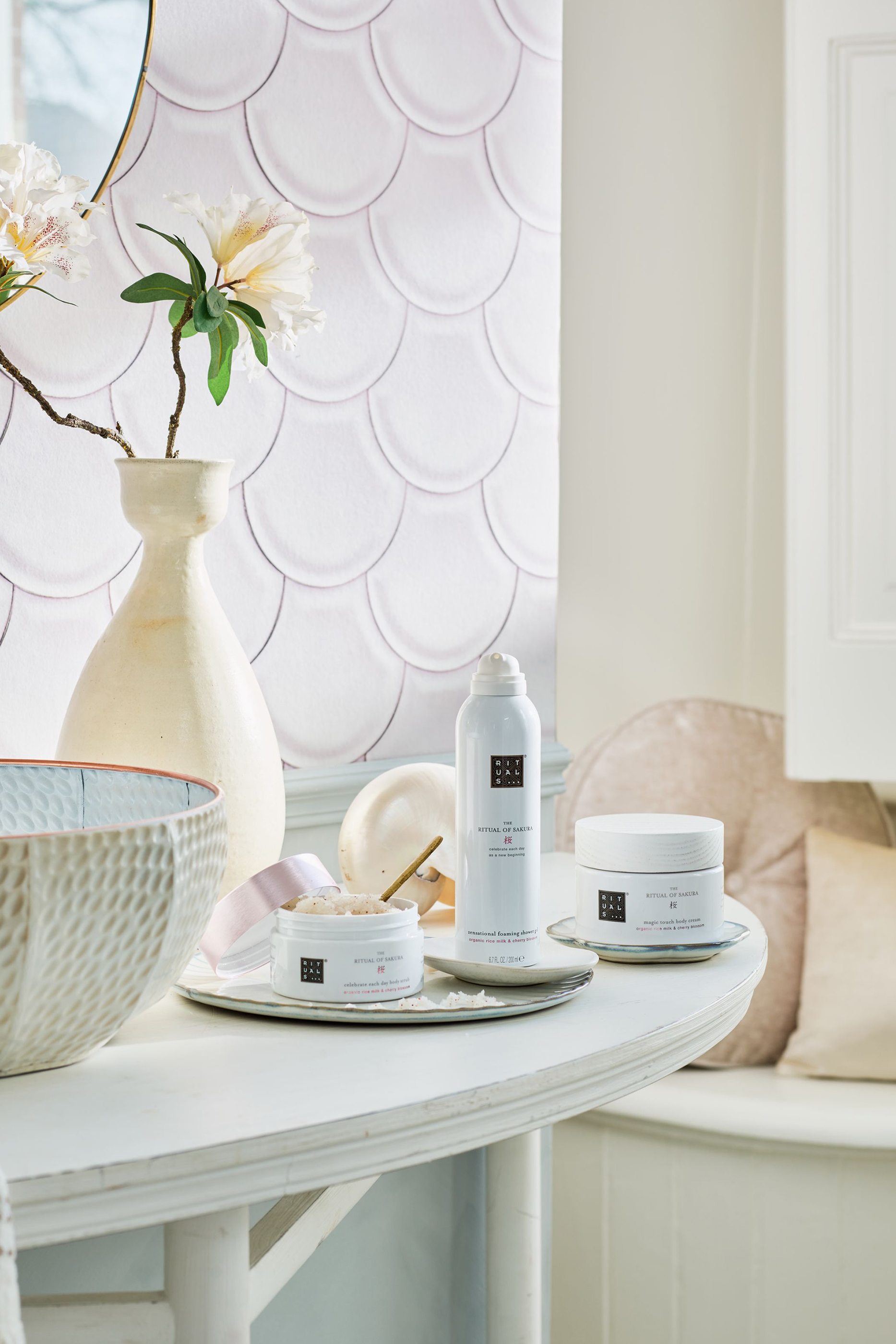 مقشر الجسم ذا ريتيوال أوف ساكورا، 250 غرام