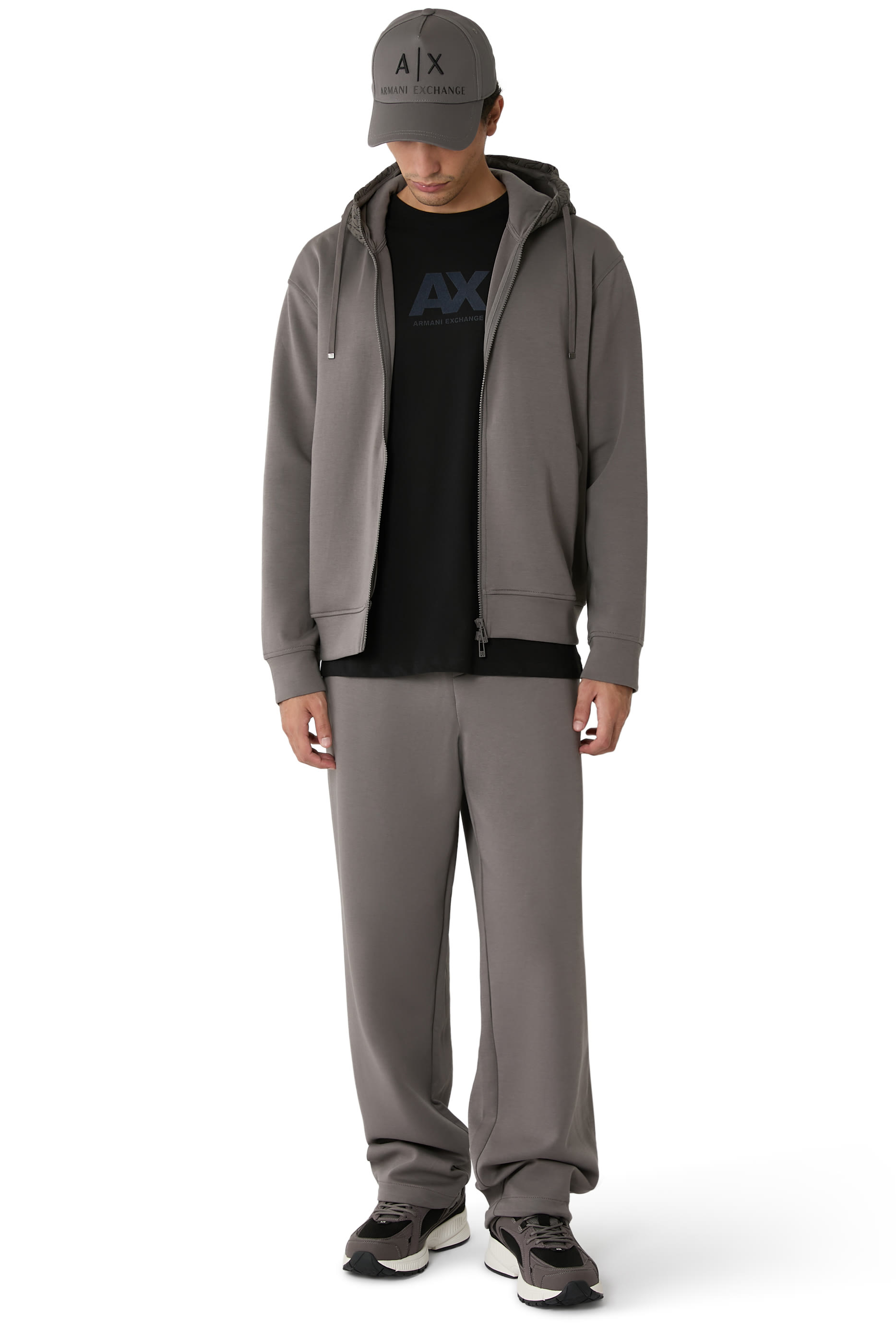  تيشيرت مُزين بشعار الماركة