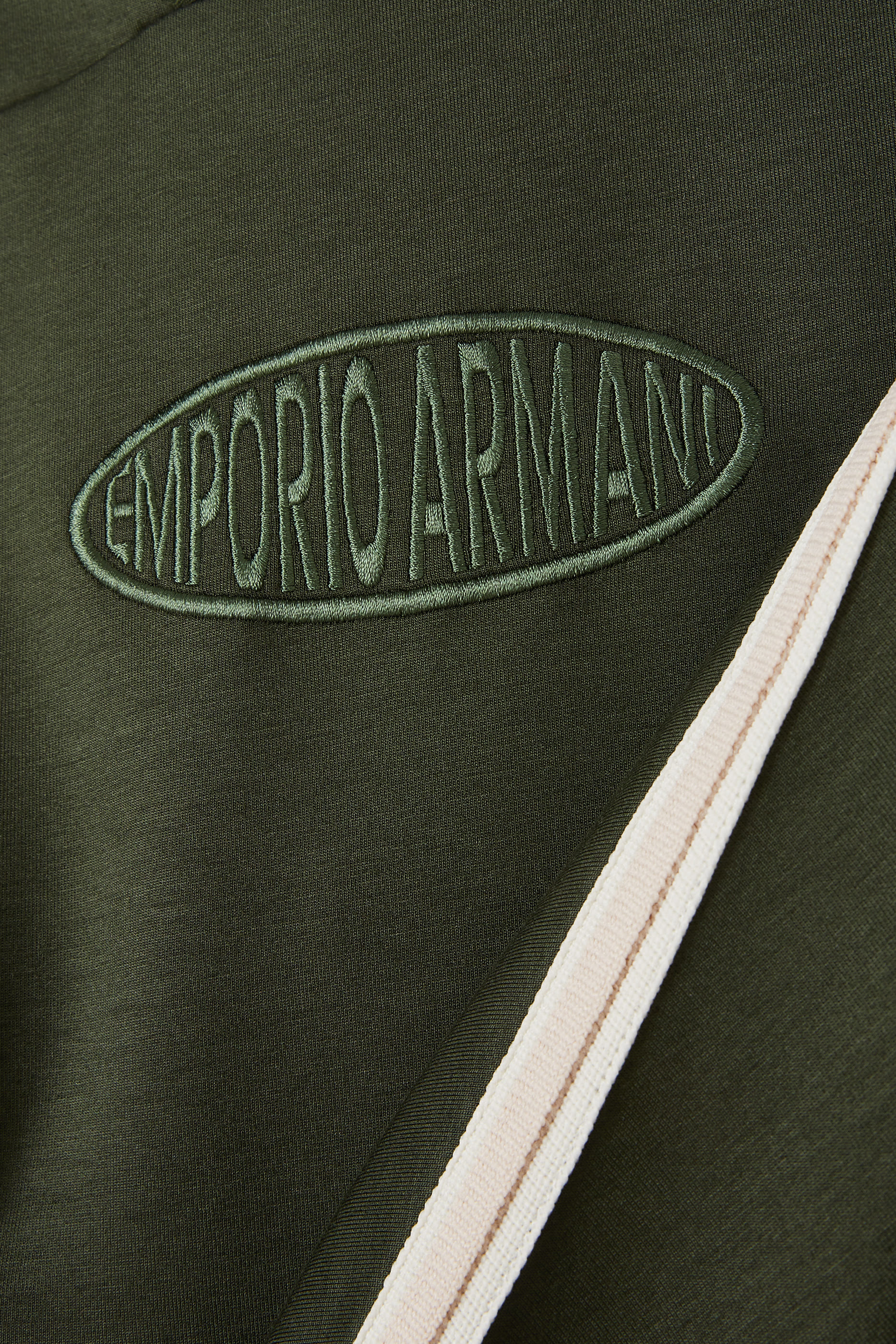 سويت شيرت بشعار الماركة للأطفال