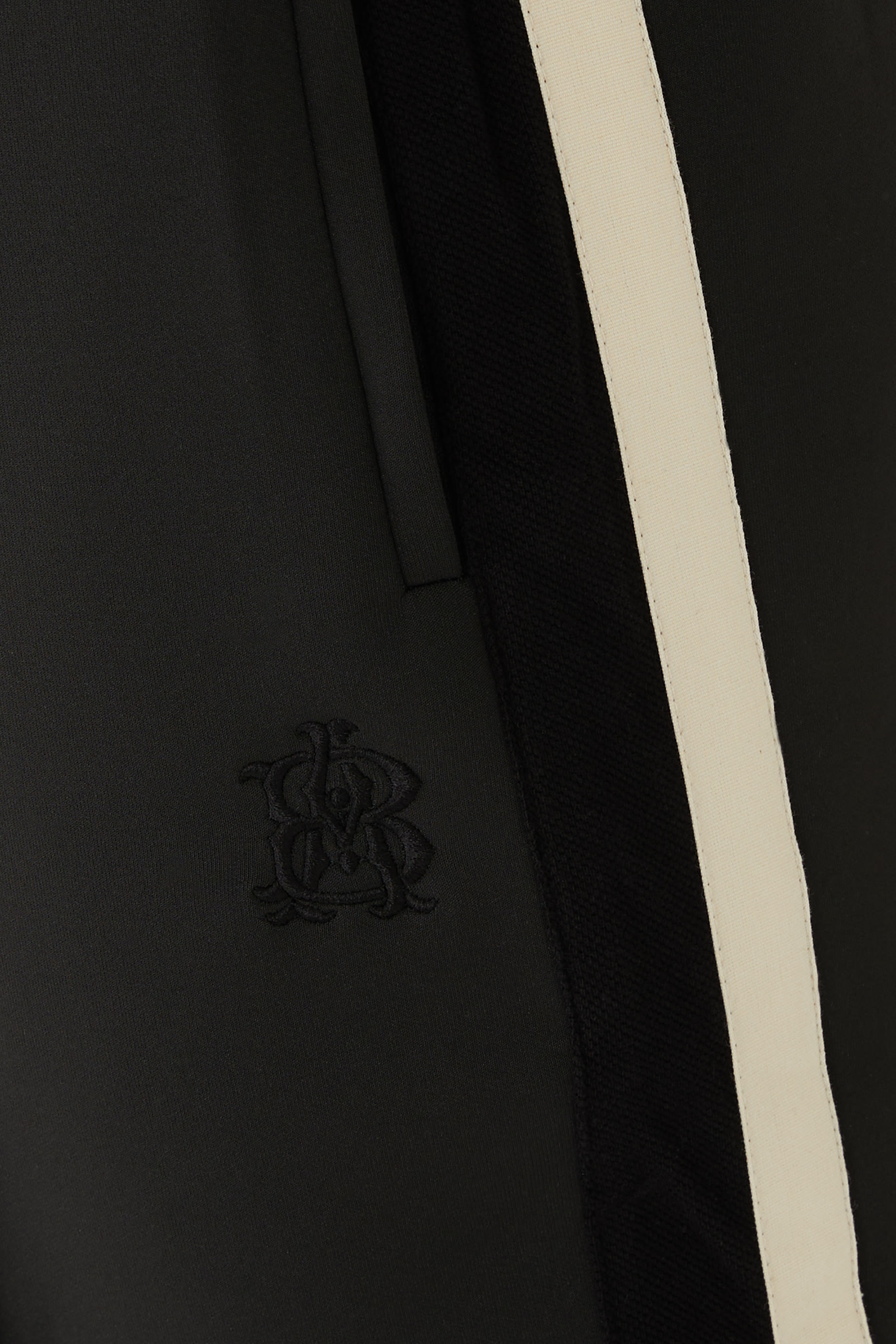 بنطال رياضي بنقشة حروف شعار الماركة