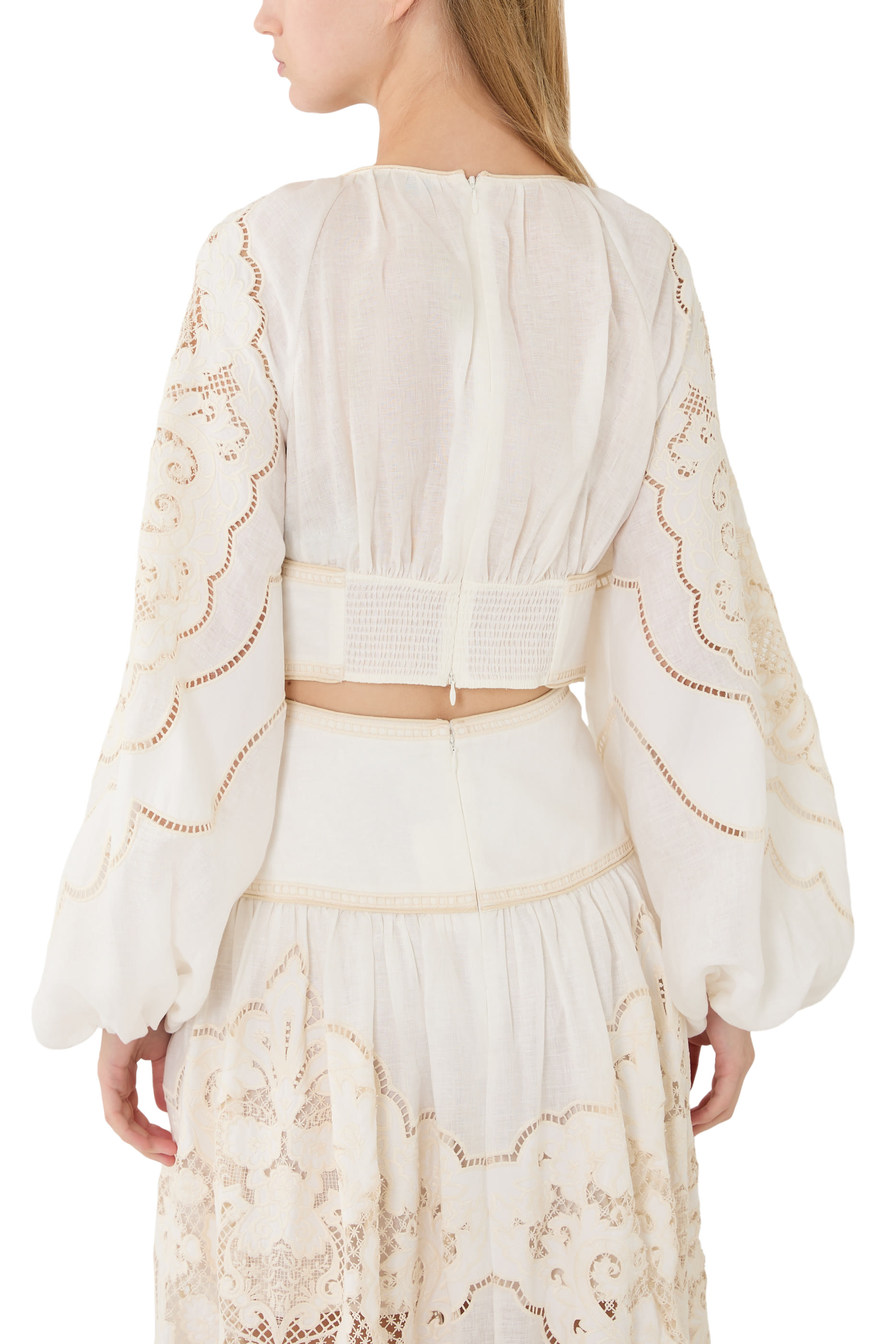 بلوزة دايلايت مطرزة