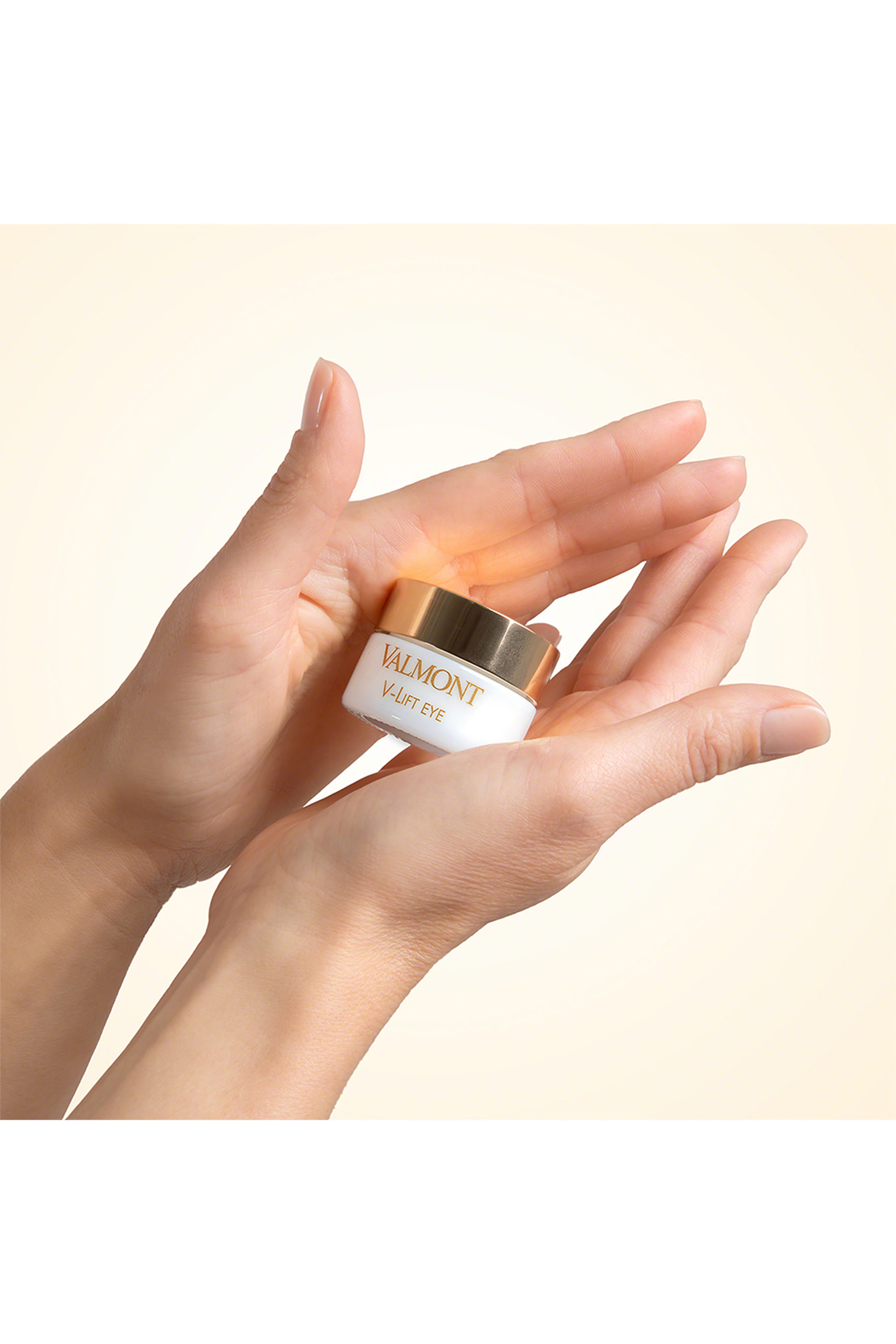 كريم في لشد بشرة العين