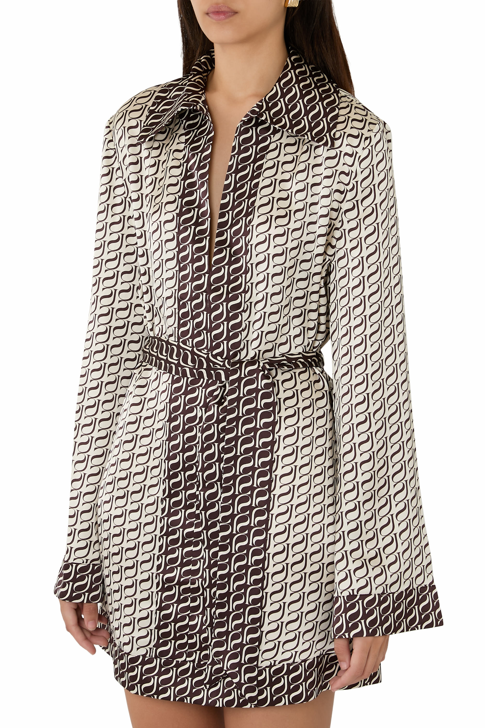 فستان قصير متباين بحروف شعار الماركة