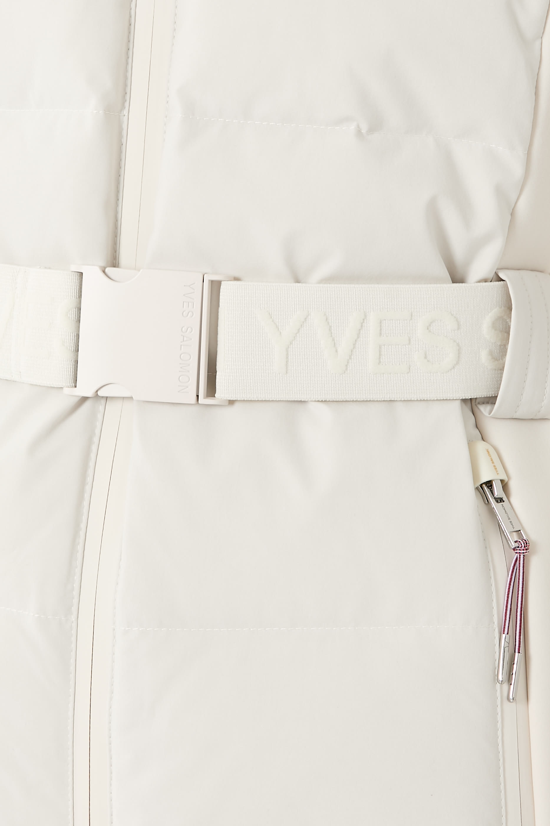 جاكيت تزلج بحافة فرو