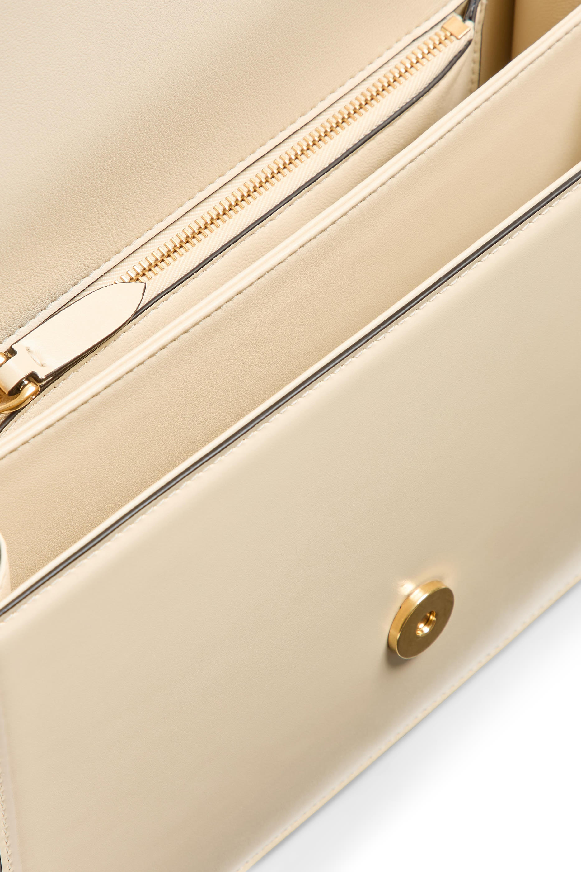 حقيبة كتف فين صغيرة