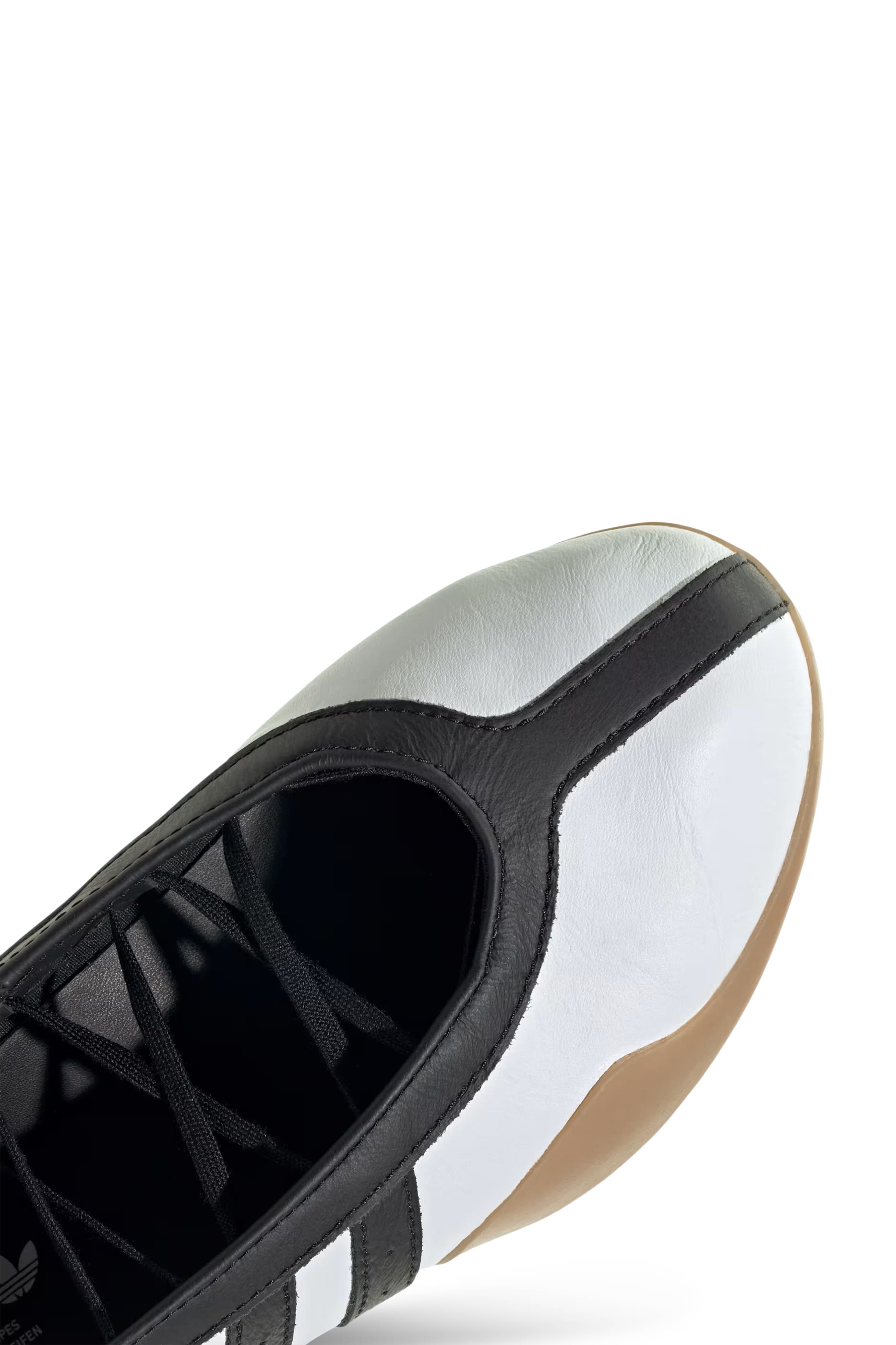 حذاء بالرينا تايكوندو مي