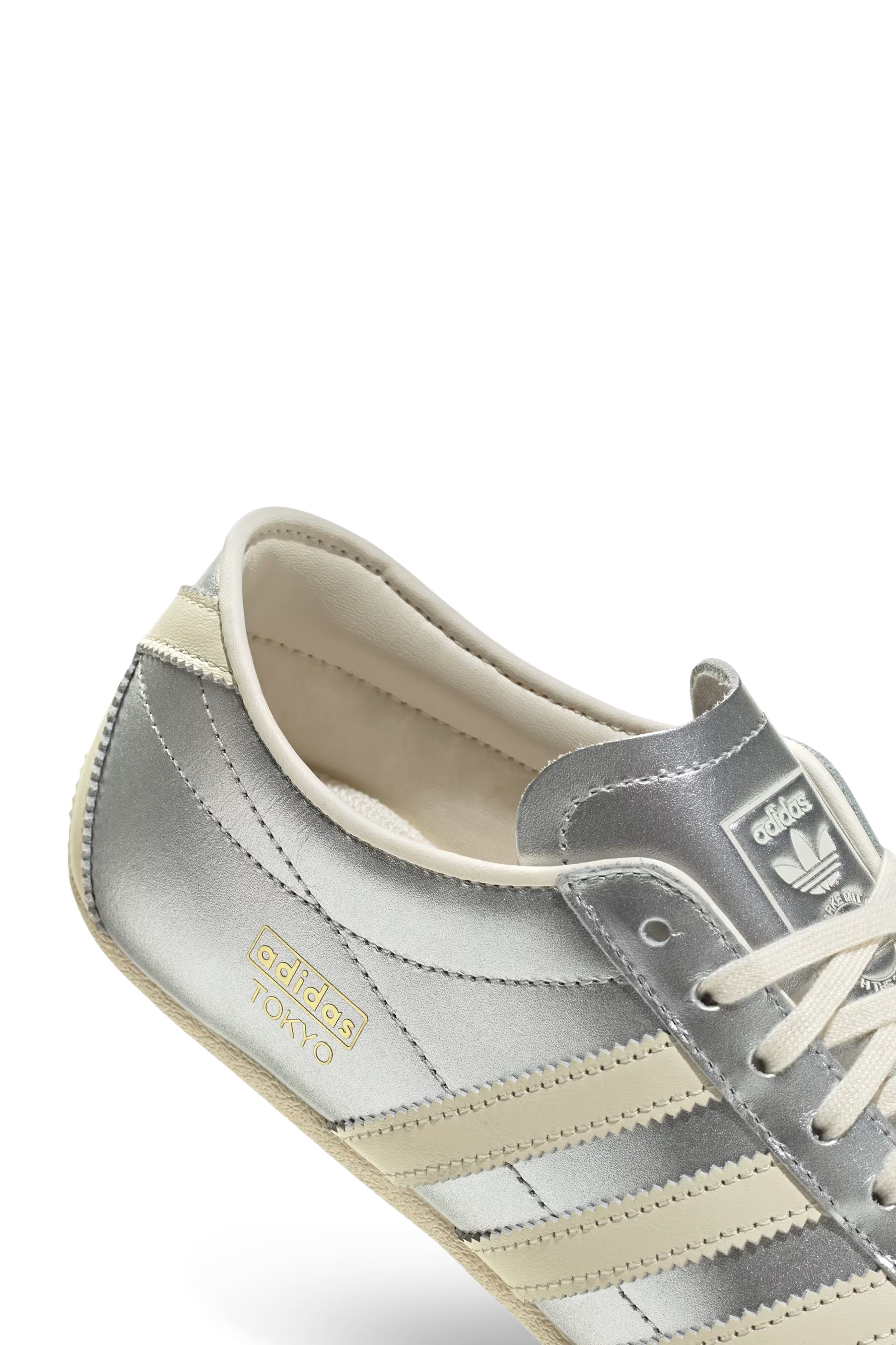 سنيكرز طوكيو