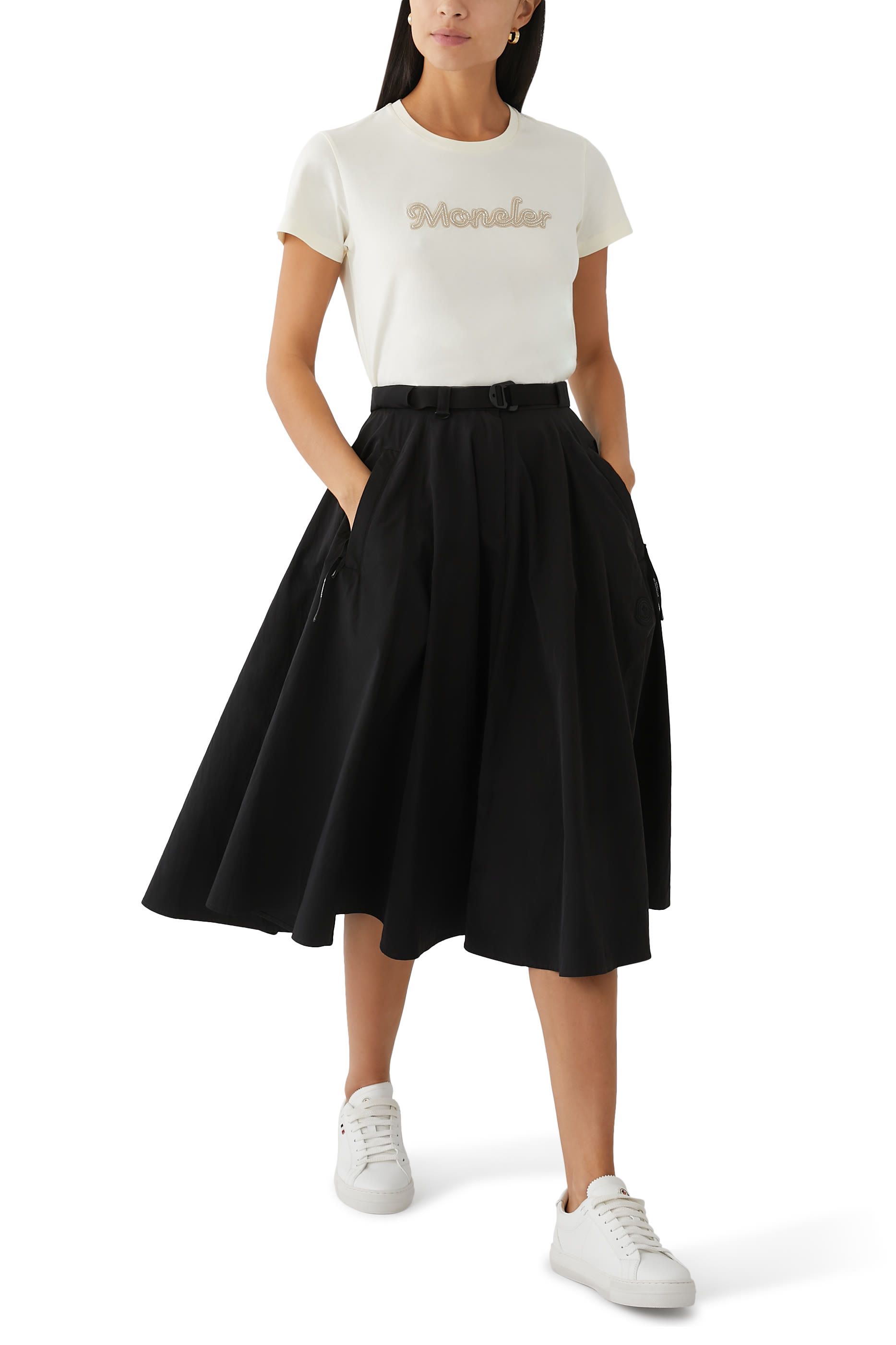 تيشيرت بشعار الماركة قطن