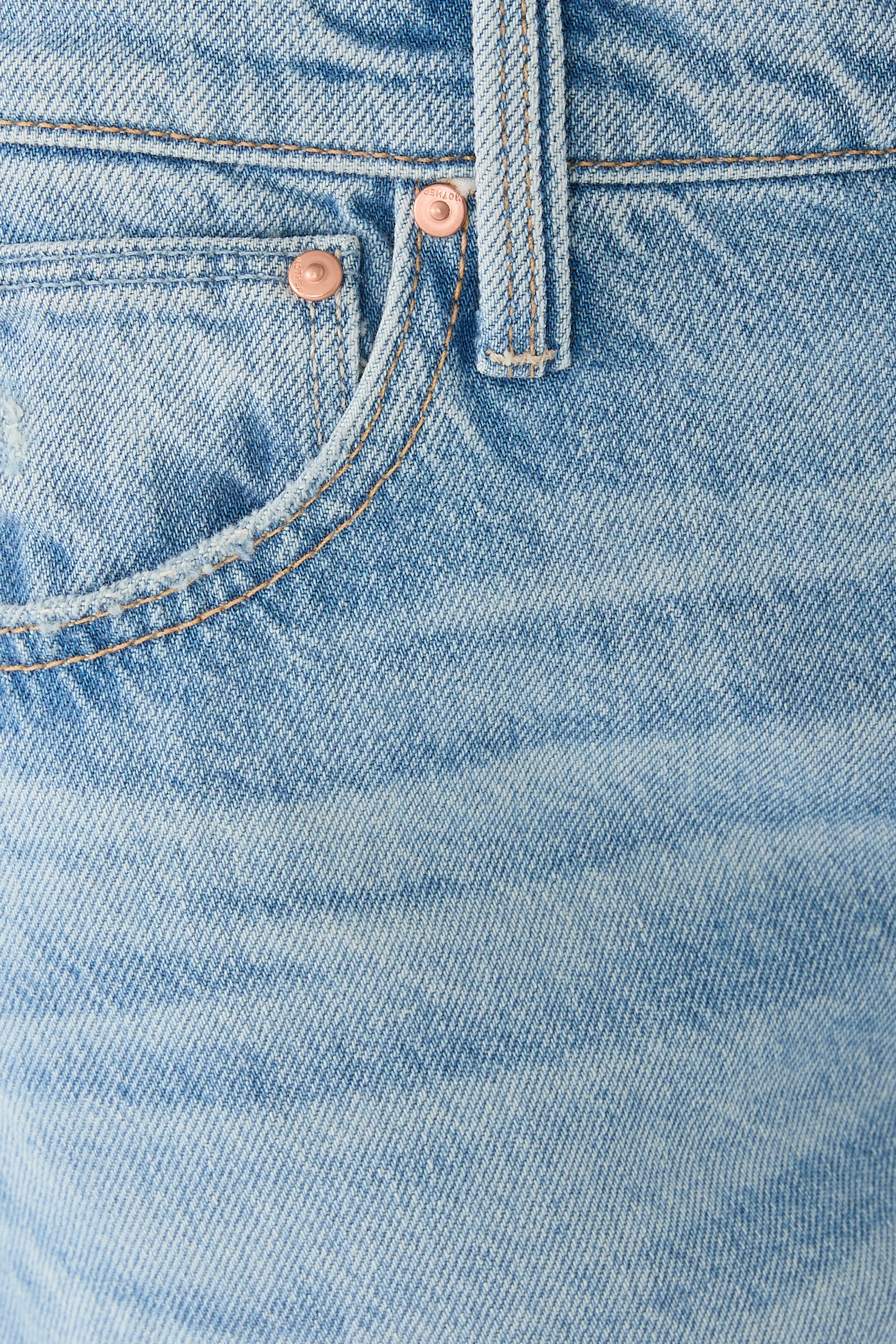 بنطال جينز دودجرز بأكمام قابلة للطي بأزرار