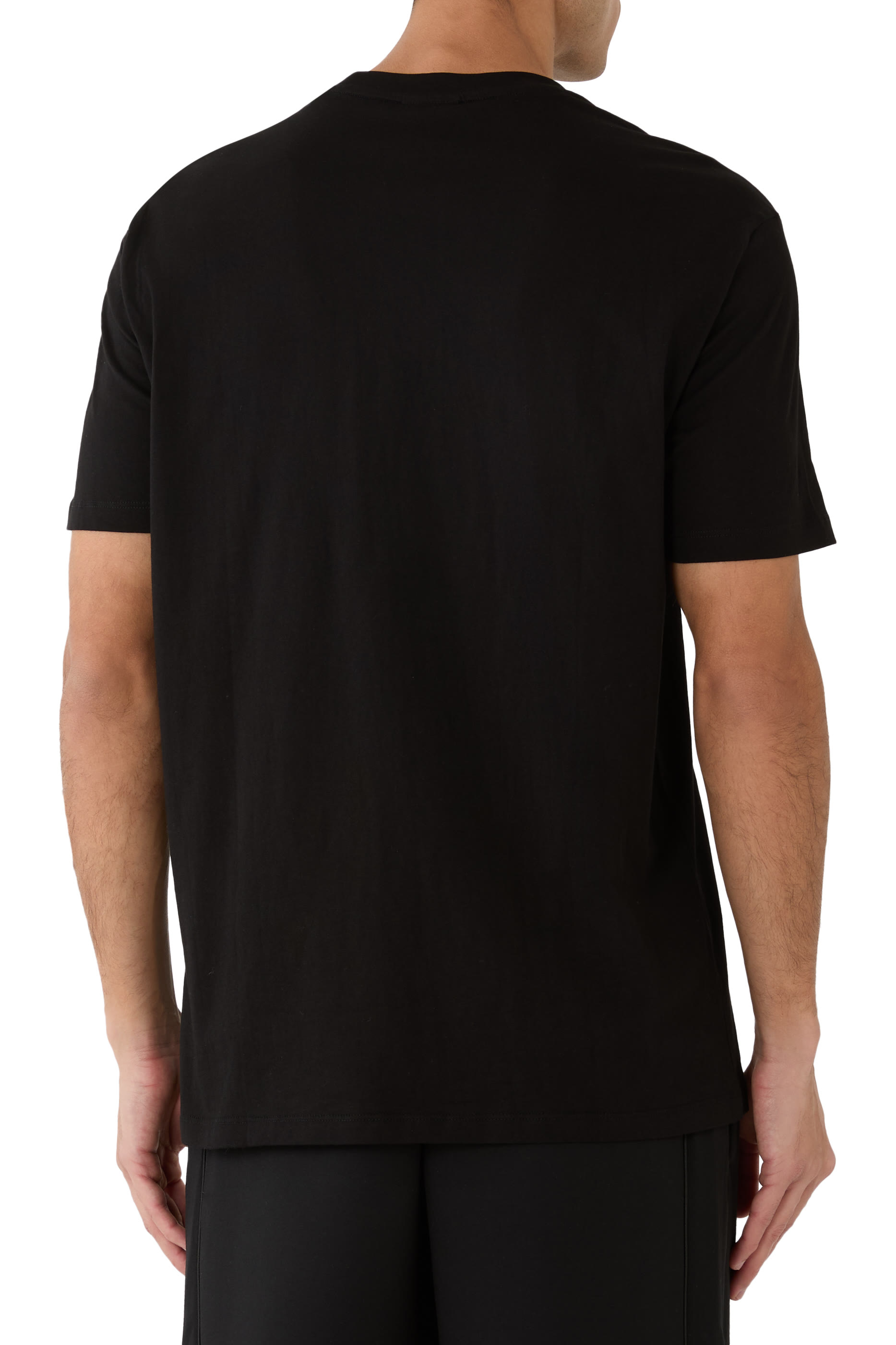 تيشيرت بشعار الماركة