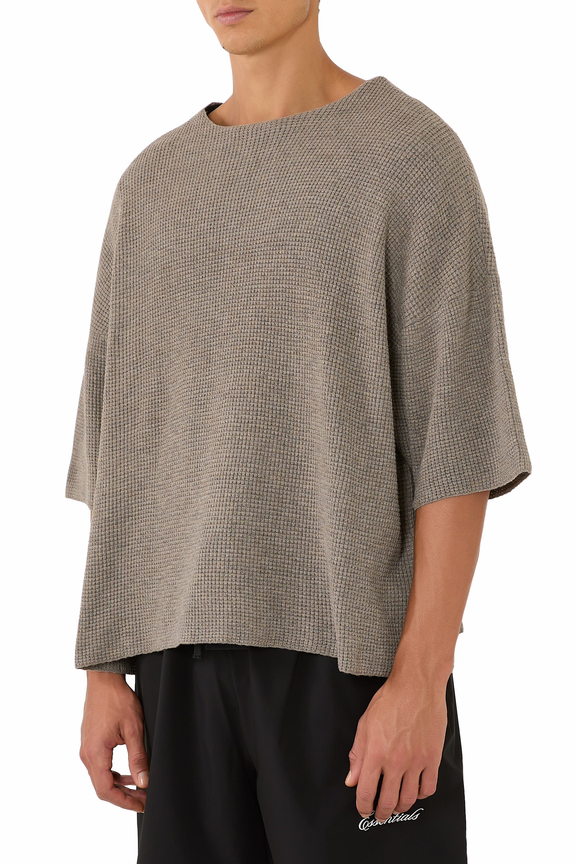 كنزة وافل بأكمام قصيرة