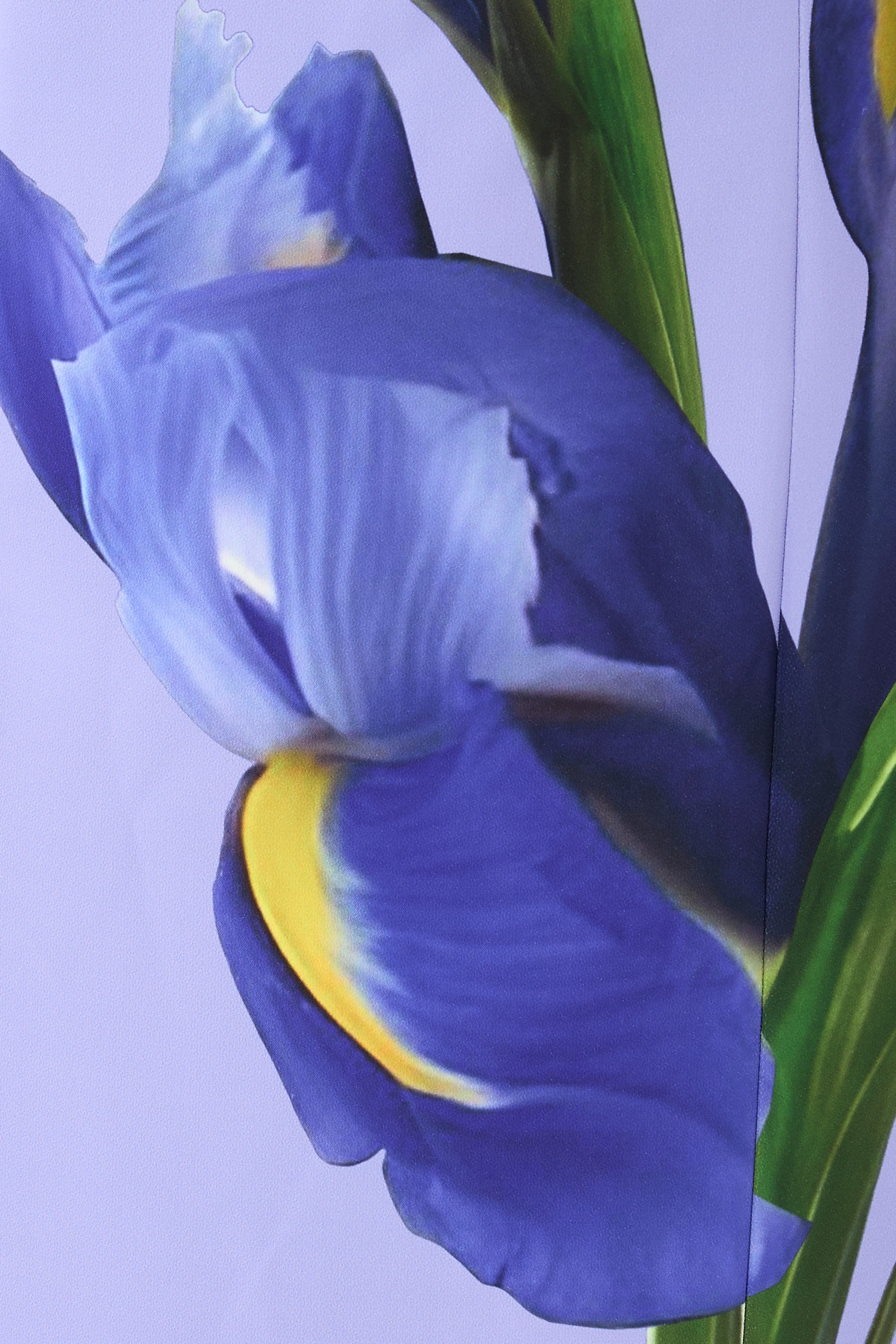 فستان سهرة بقصة مستقيمة ونقشة زهور كريب