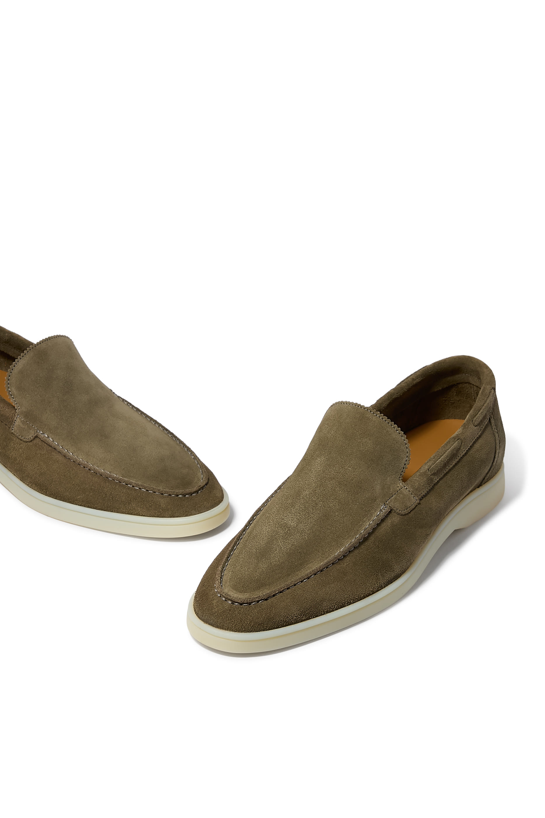 حذاء يات أخضر سهل الارتداء