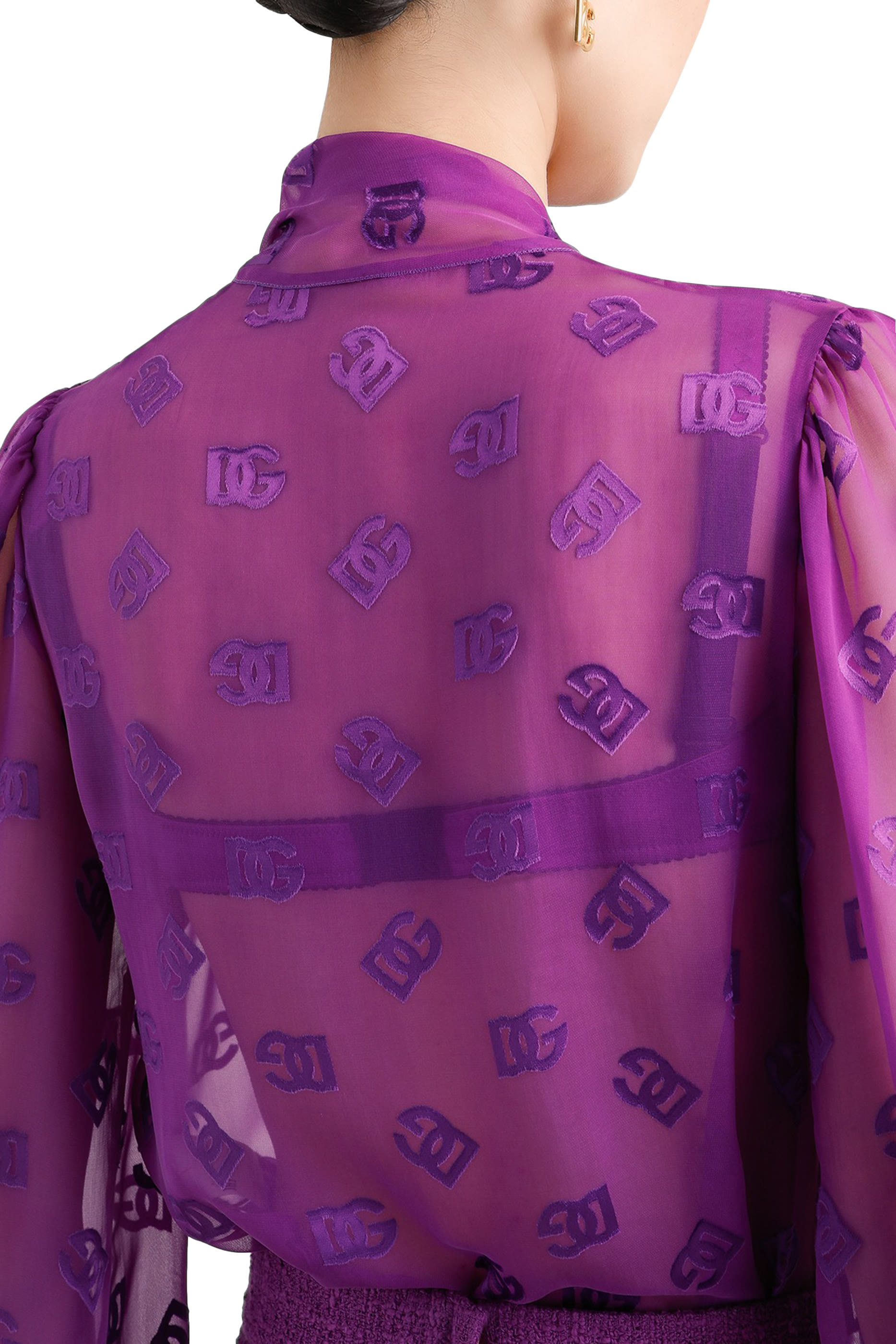 بلوزة مزينة كليا بشعار الماركة