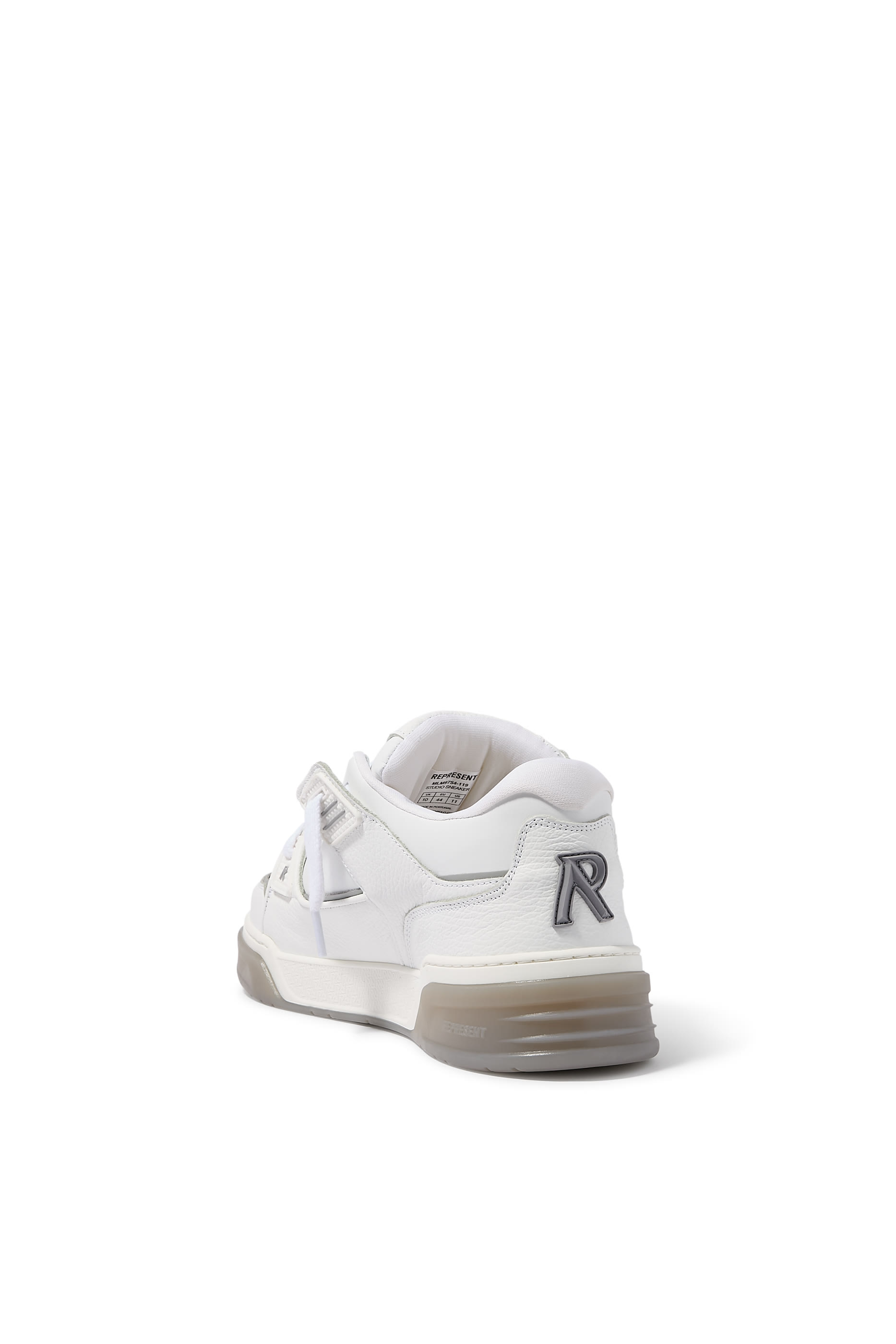 سنيكرز ستوديو