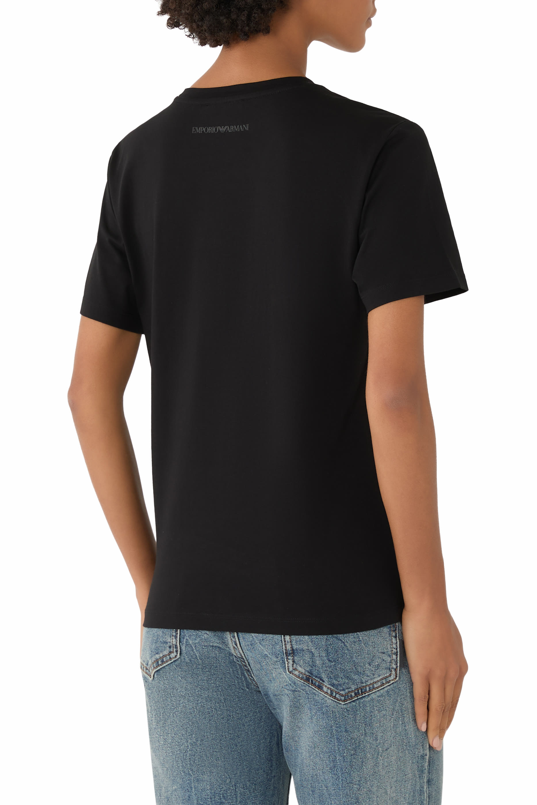 تيشيرت بشعار الماركة جيرسيه أي أس في عضوي