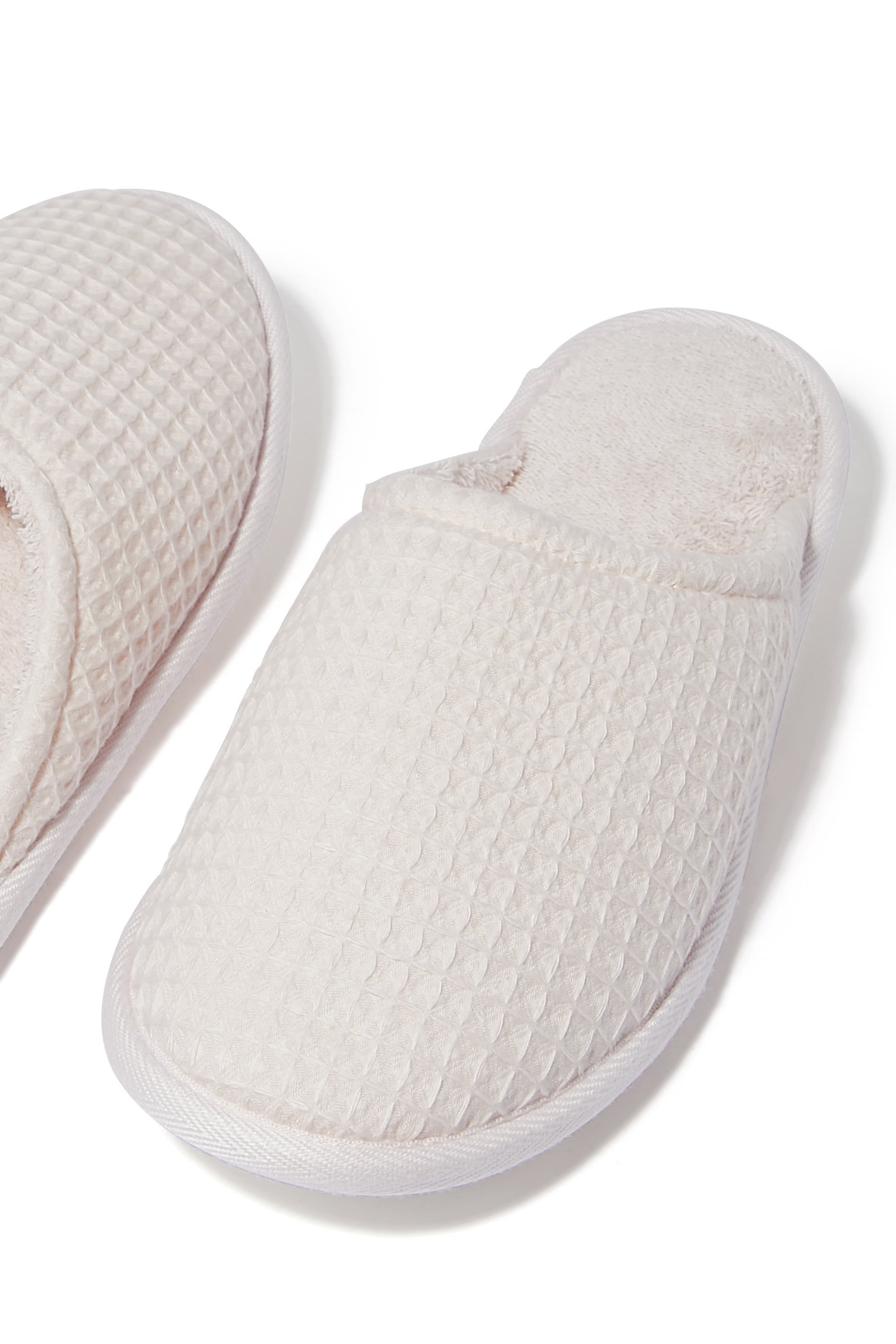 حذاء وافل مفتوح من الخلف قماش فائق الإمتصاص