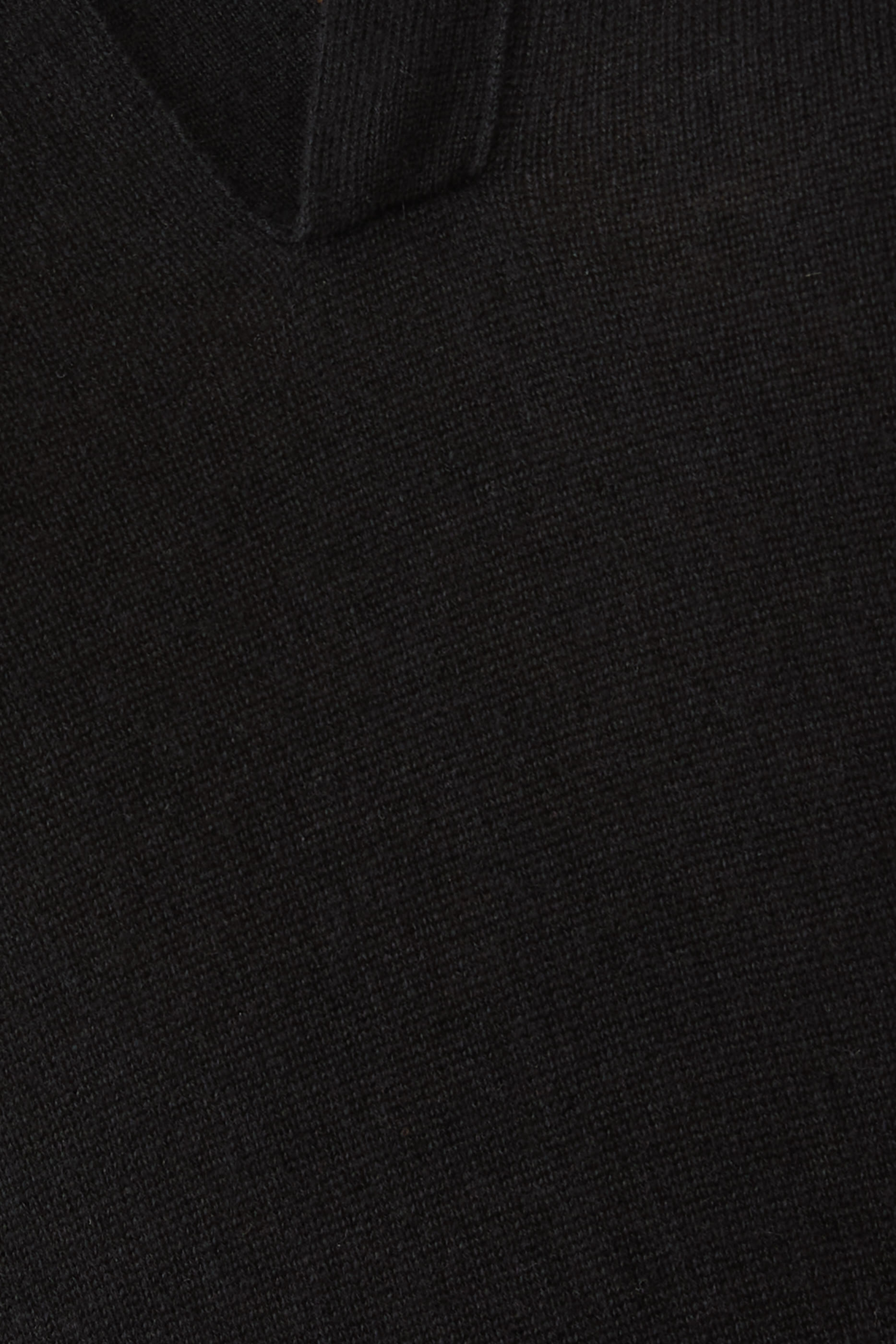 كنزة بولو سكيبر حرير ونسيج كشمير فائق النعومة