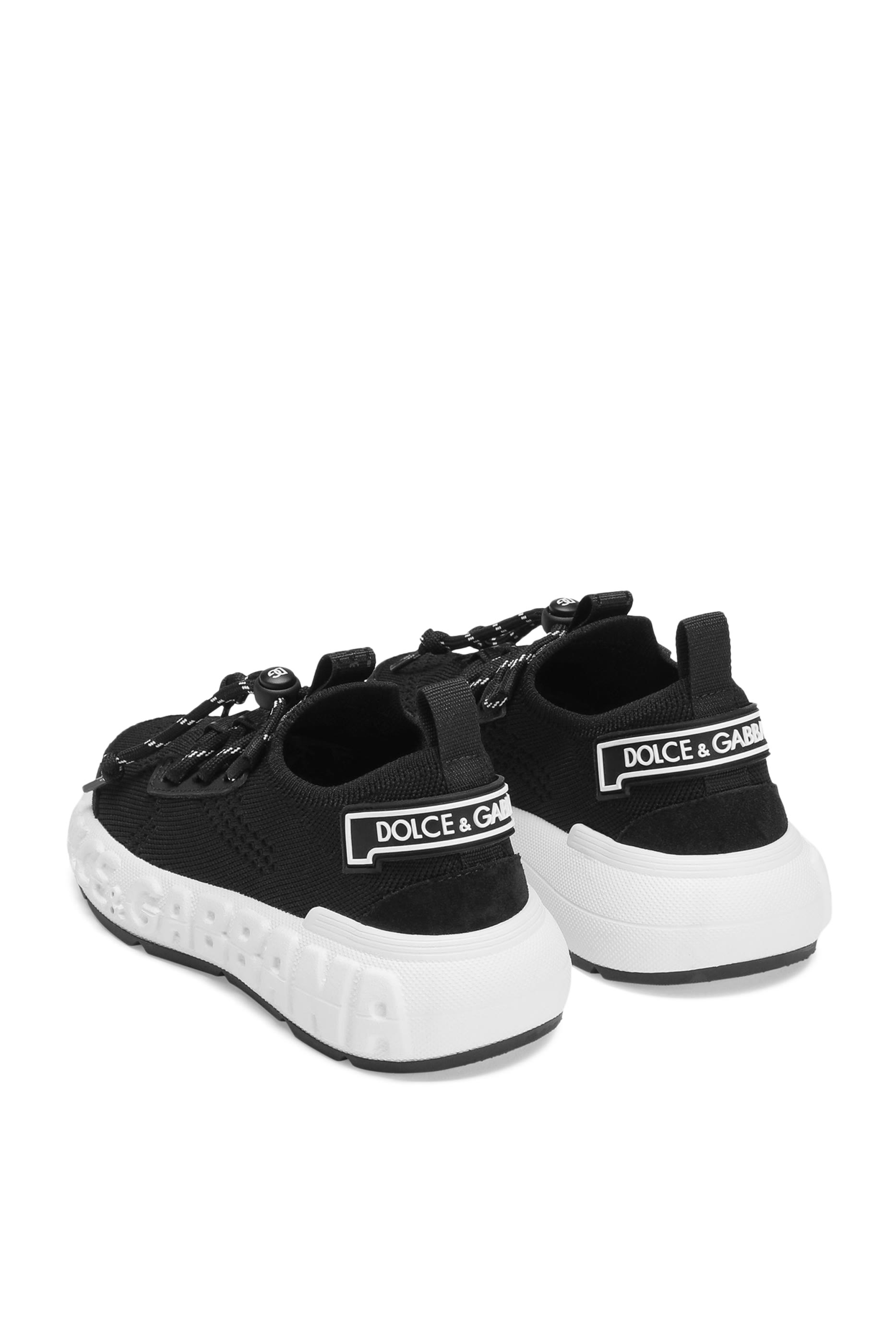 سنيكرز بشعار الماركة جيرسيه وجلد عجل مقسم